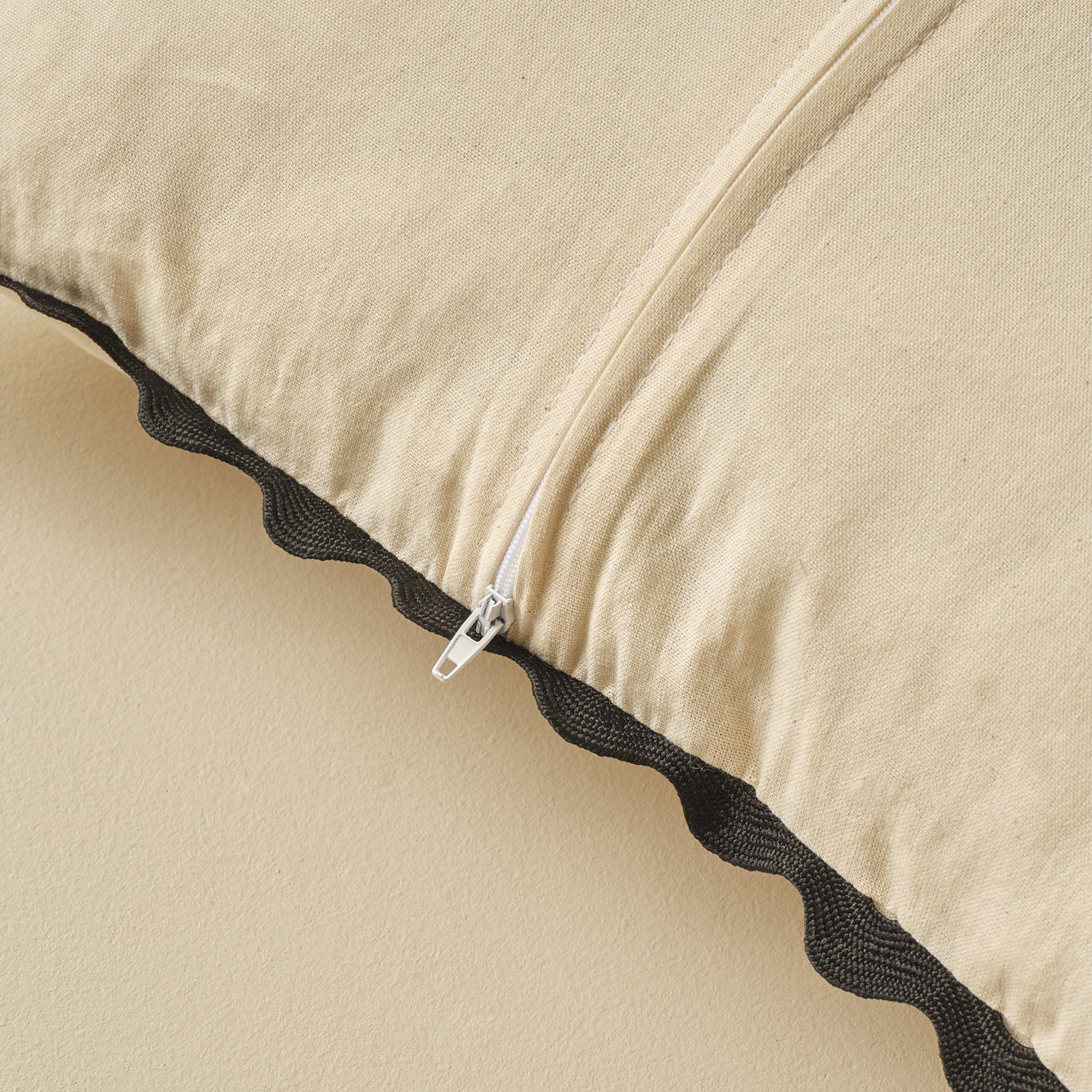 Madrid Trimmed Throw Pillow