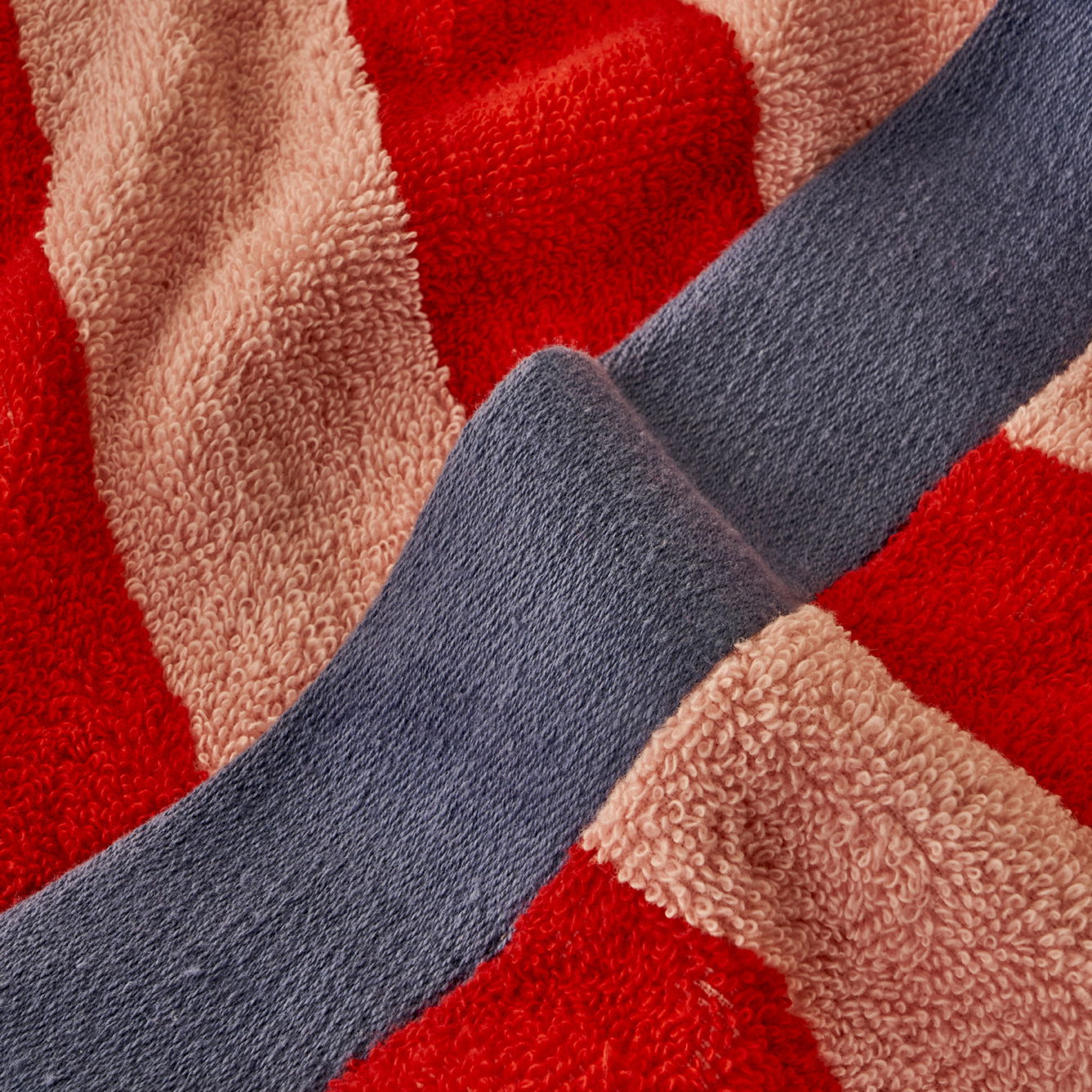Line Cotton Bath Towel