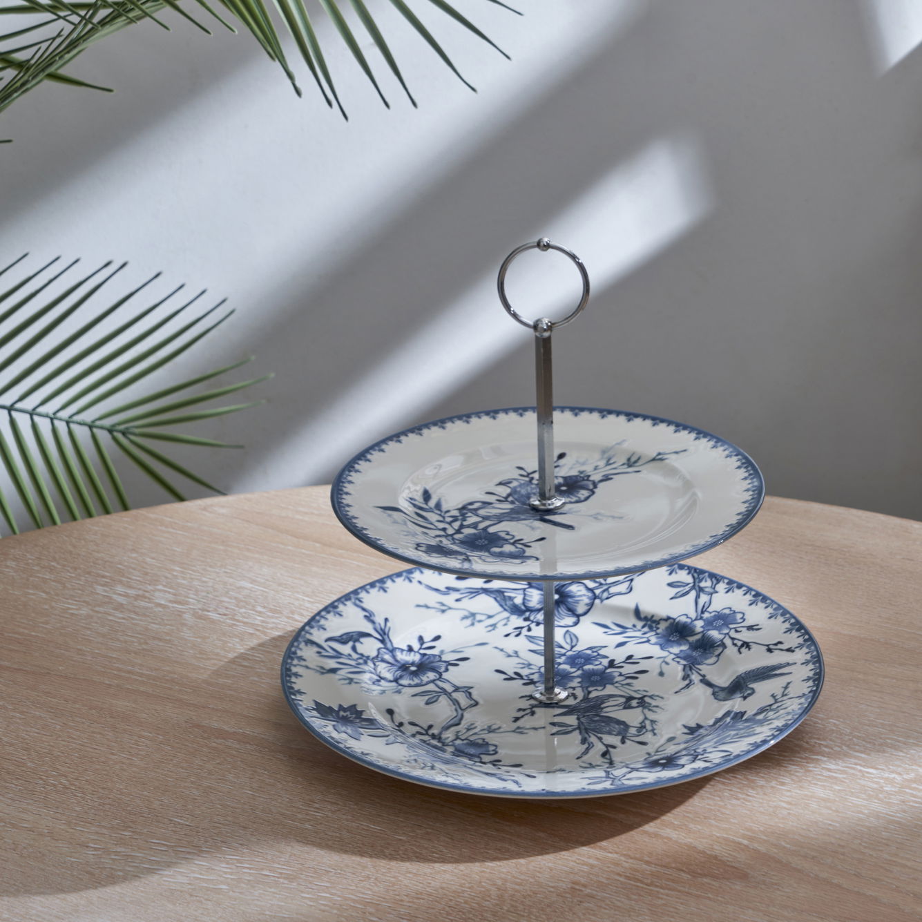 Bleu Blanc Porcelain 2-Tier Floral Print Serving Stand