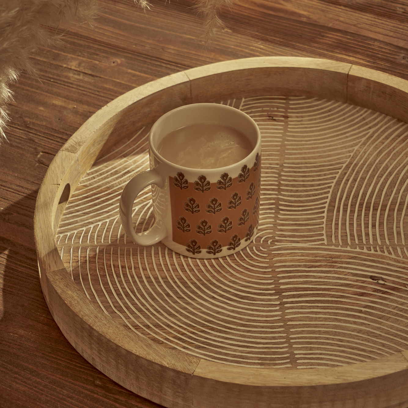 Luna Mango Wood Round Decorative Tray