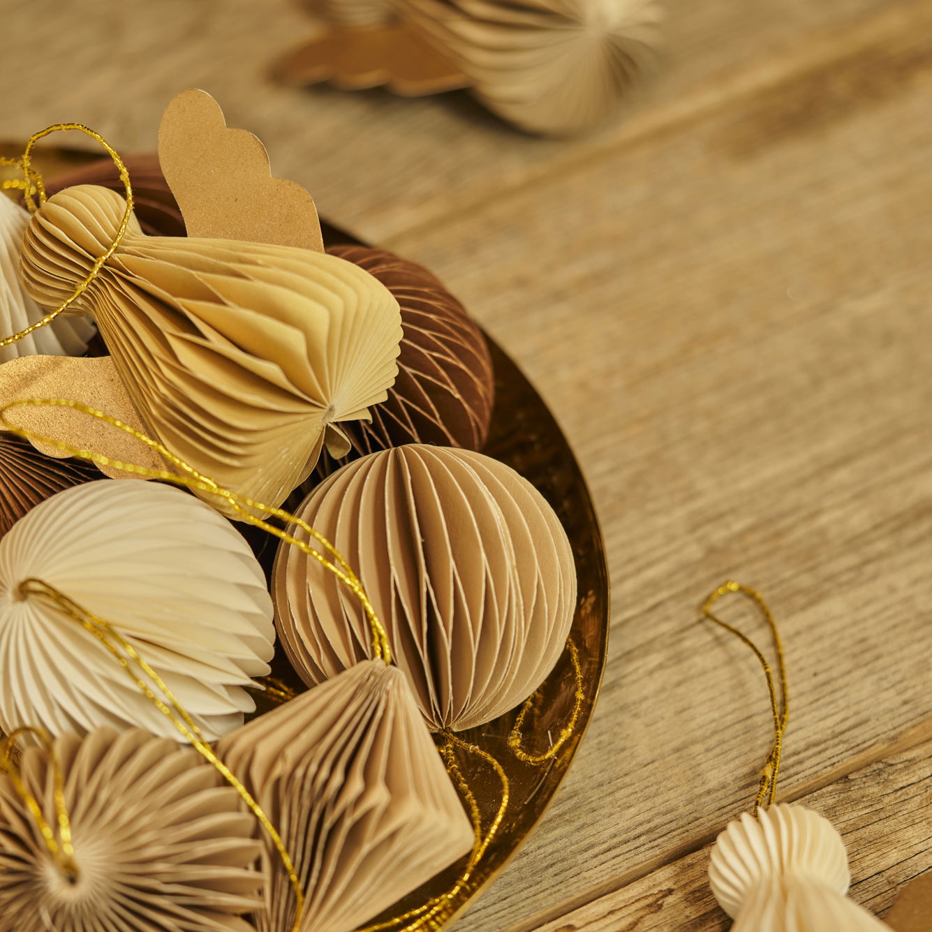 Elio Paper Christmas Ornament Box (Set of 9)