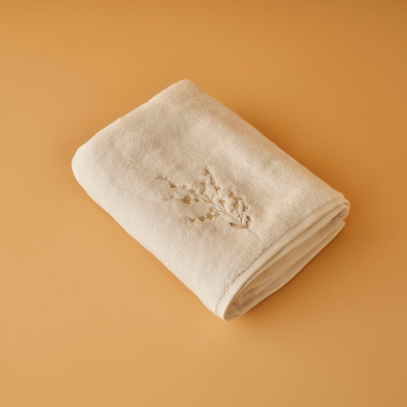 Exclusive Floral Embroidered Cotton Towel Set (4 Piece)