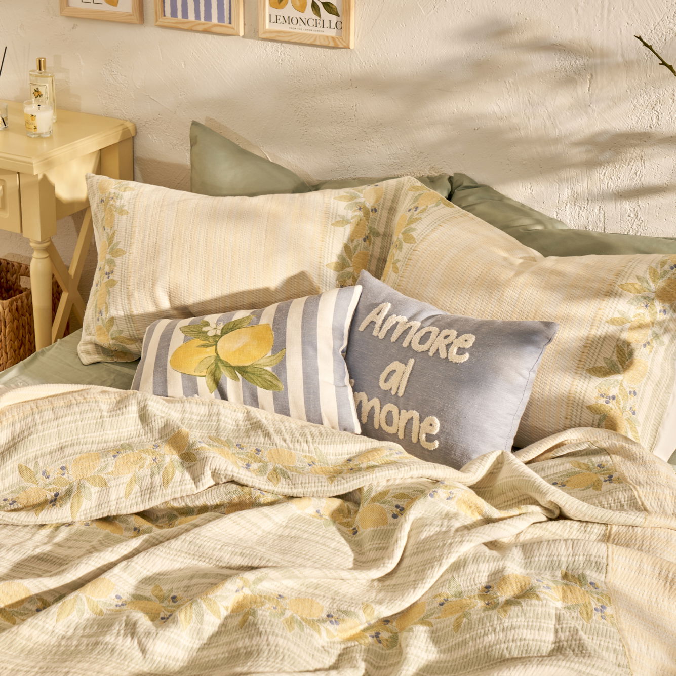 Lemoncello Cotton Jacquard Coverlet with Shams