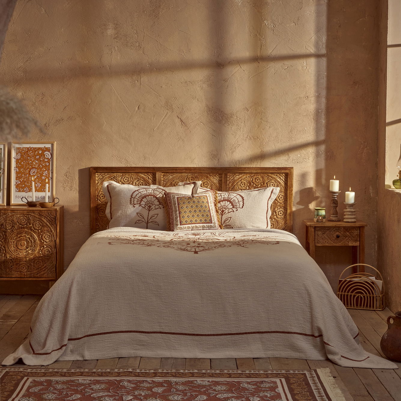 Indian Bloss Cotton Jacquard Coverlet with Shams
