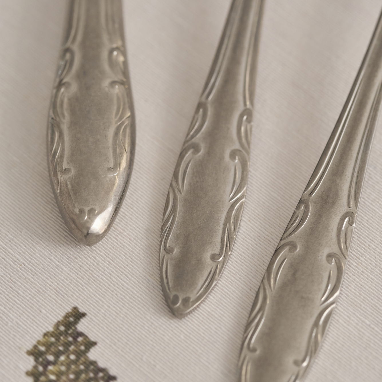 Vintage 18-Piece Flatware Set
