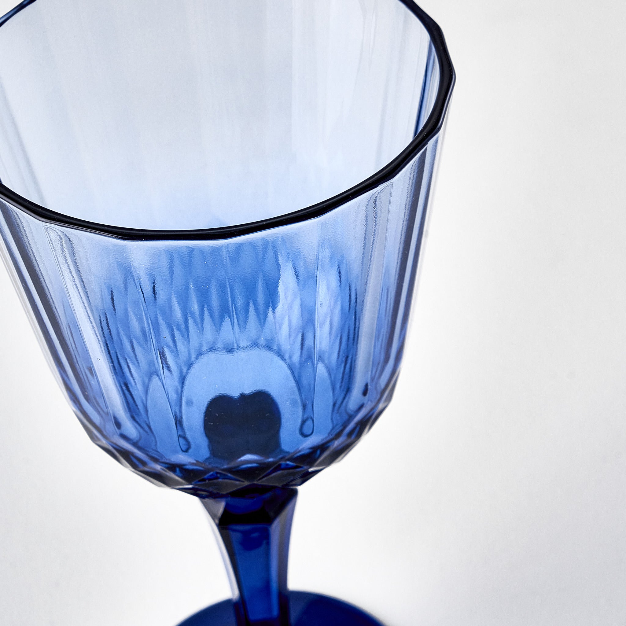 Colore Crystal Cut Wine Glass