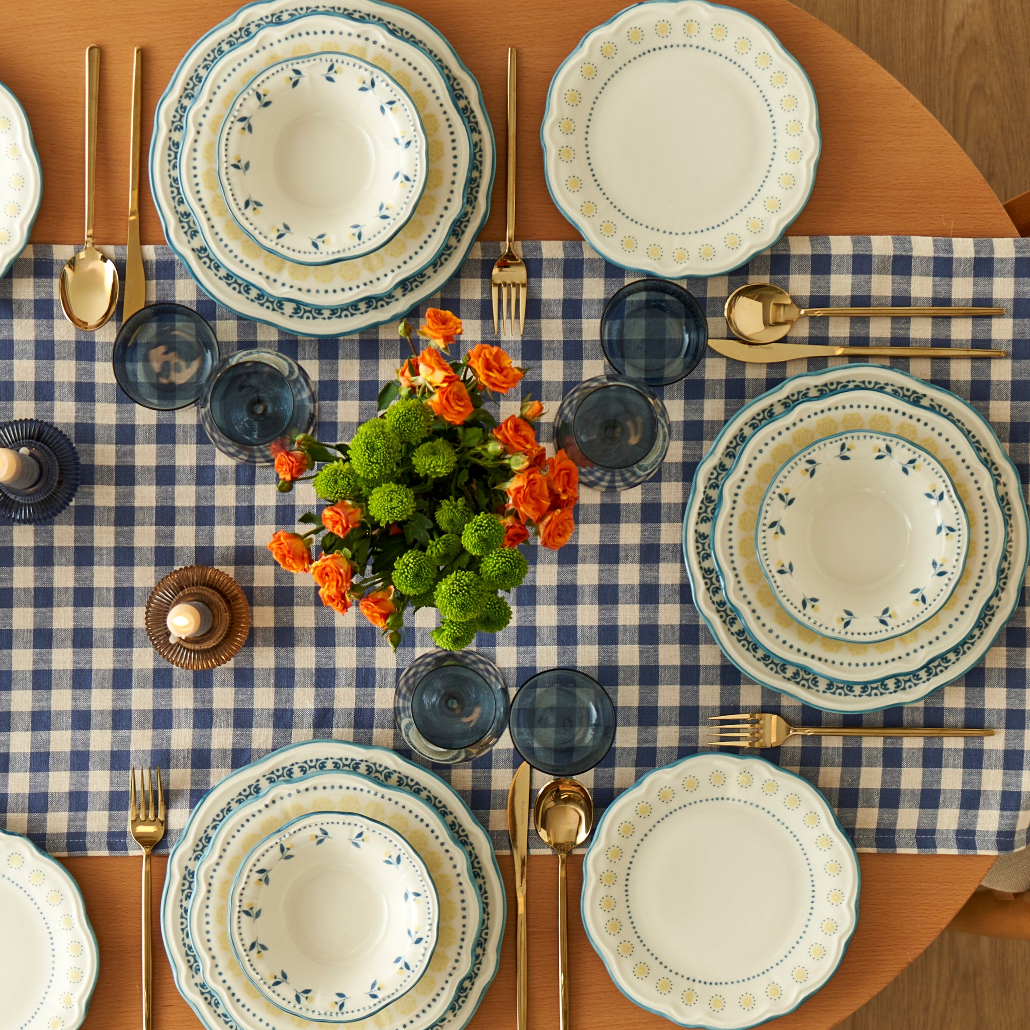 Mabel 24 Piece Porcelain Dinnerware Set