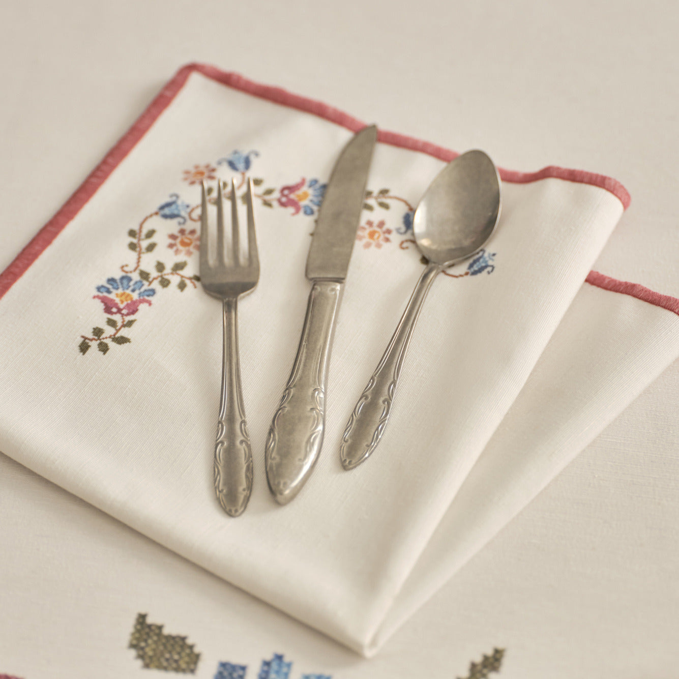 Vintage 18-Piece Flatware Set
