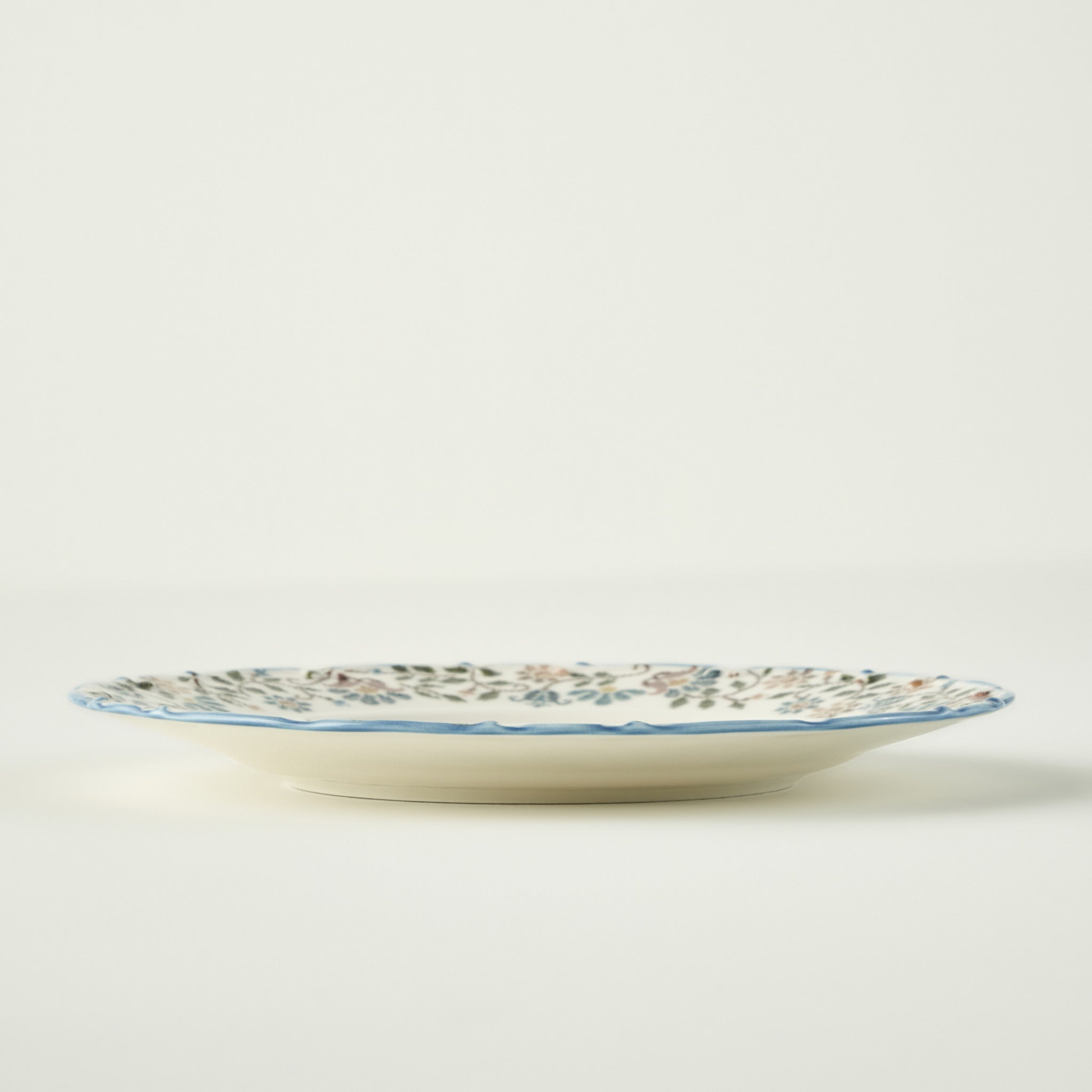 Vintage 24 Piece Porcelain Dinnerware Set