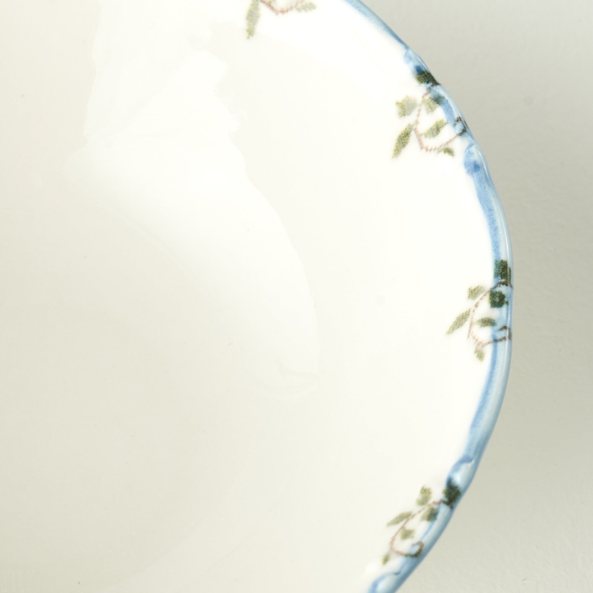 Vintage 24 Piece Porcelain Dinnerware Set