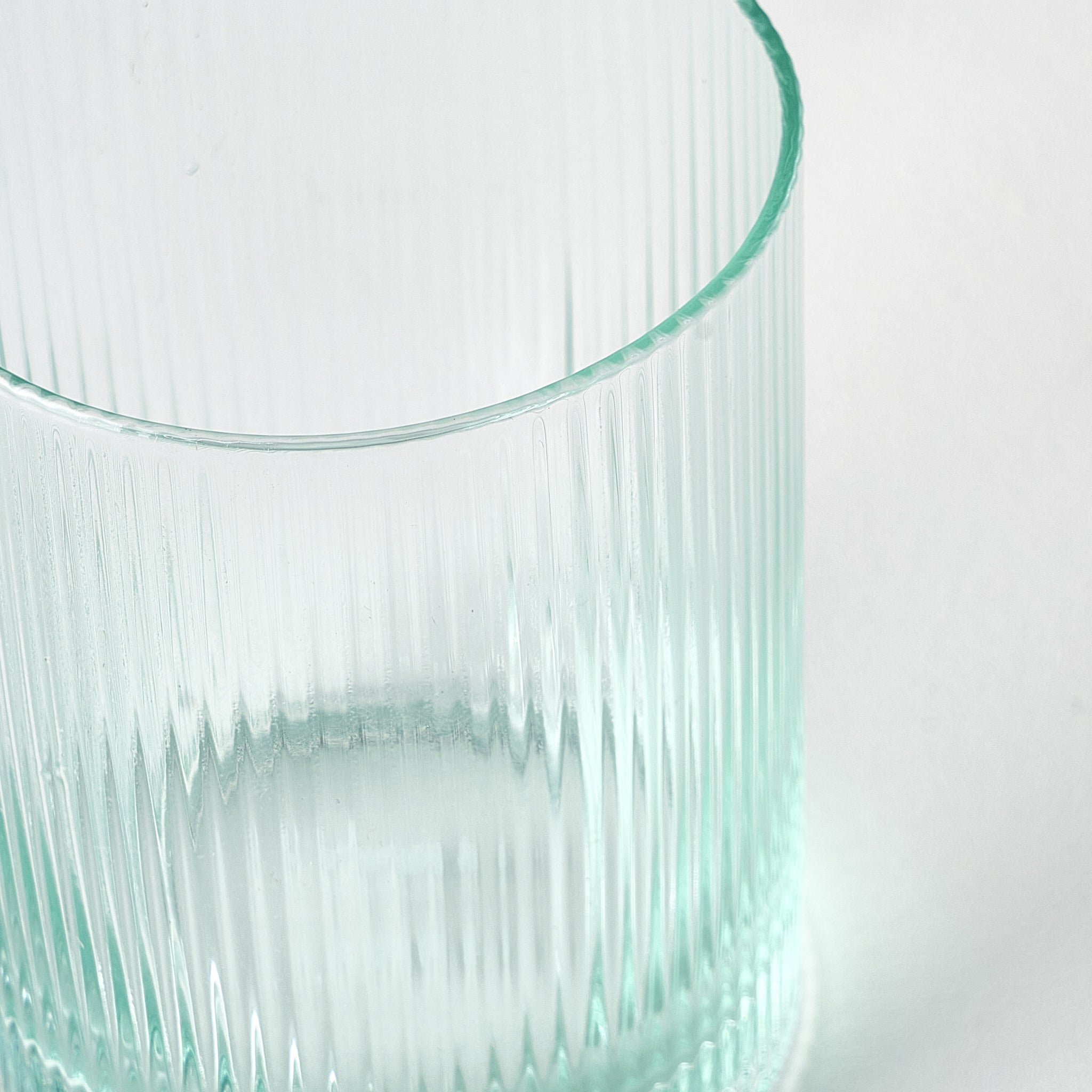 Stripe Ribbed Green Tumbler