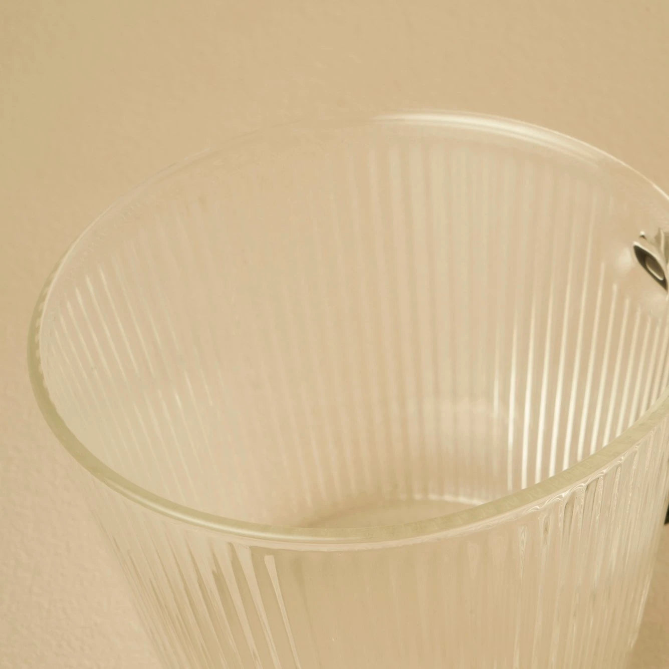 Blaze Glass Mug with Black Handle