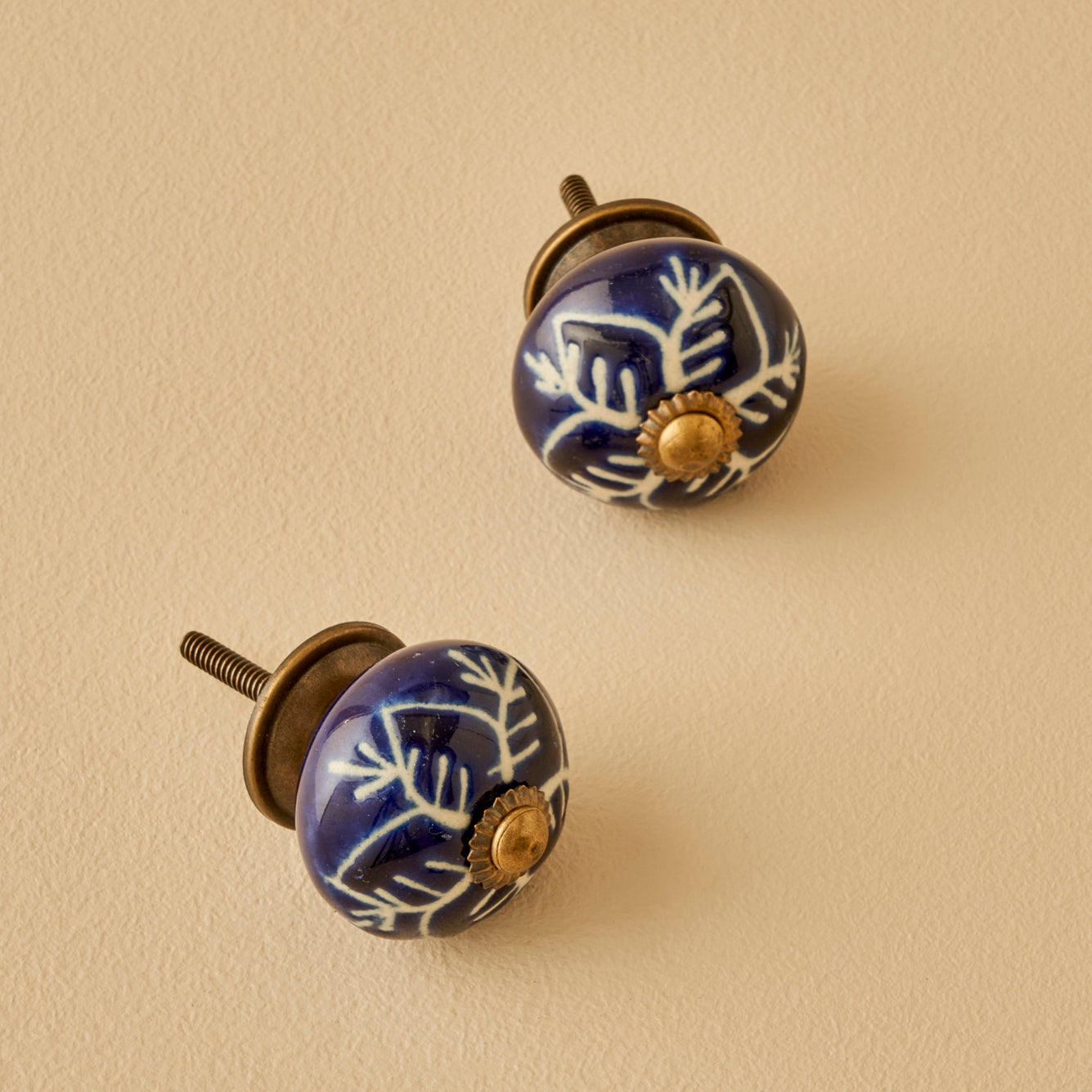 Senna Floral Ceramic Cabinet Knobs (Set of 2)