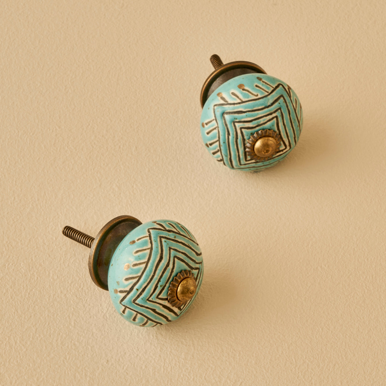 Lyric Ceramic Cabinet Knob (Set of 2)