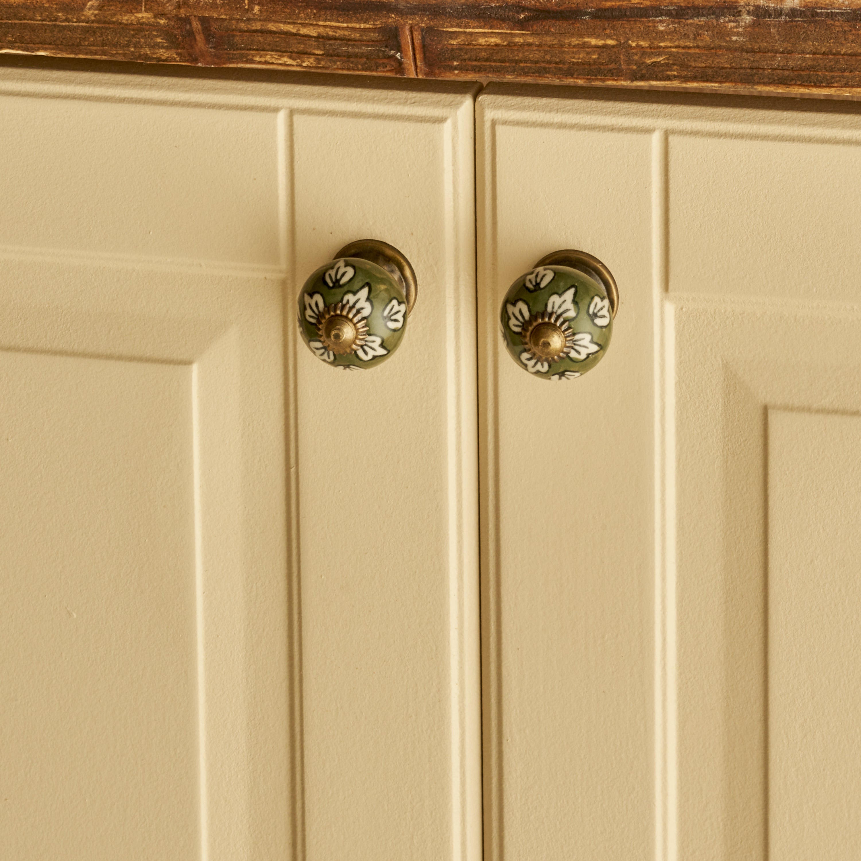 Vera Ceramic Cabinet Knobs (Set of 2)