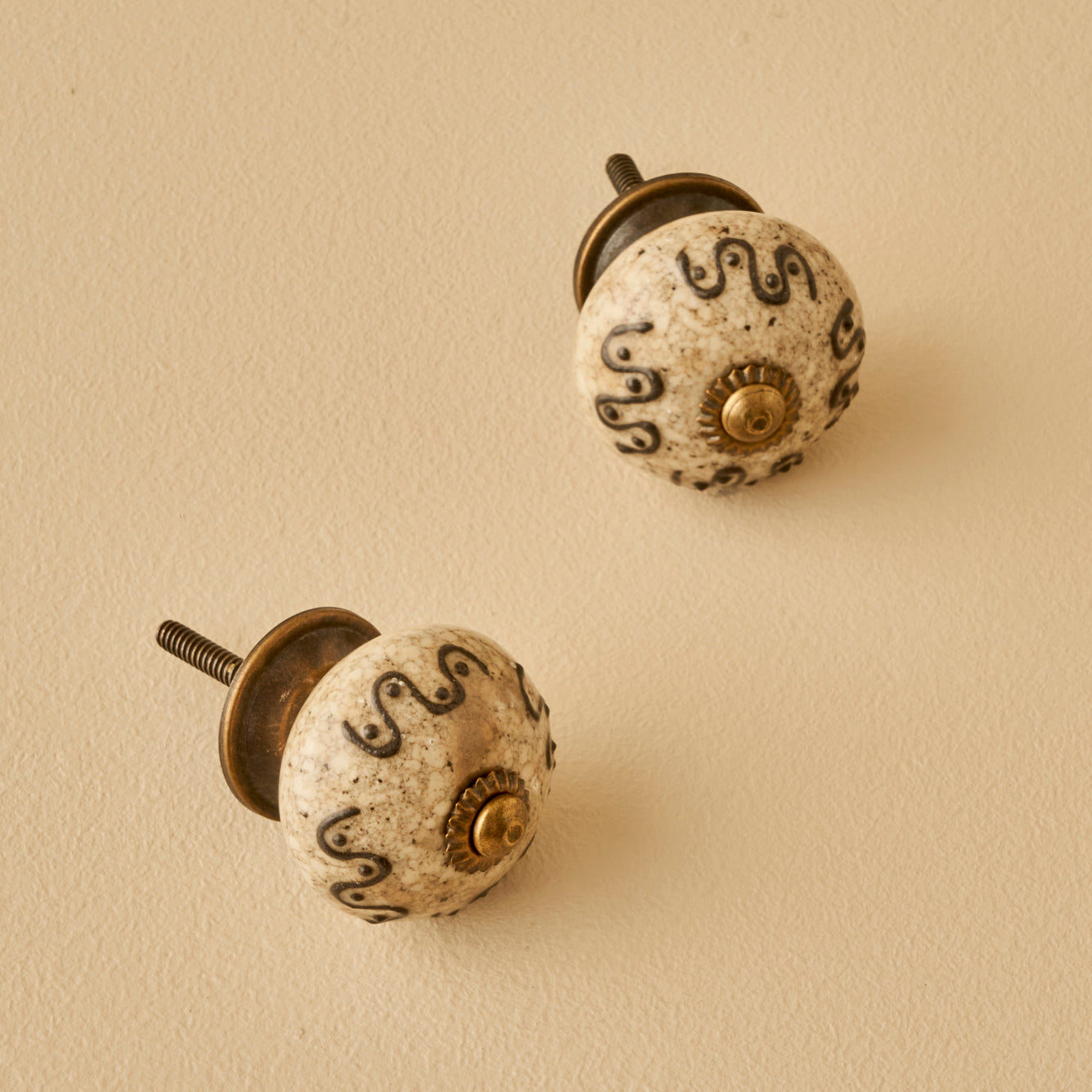 Izzy Ceramic Cabinet Knobs (Set of 2)