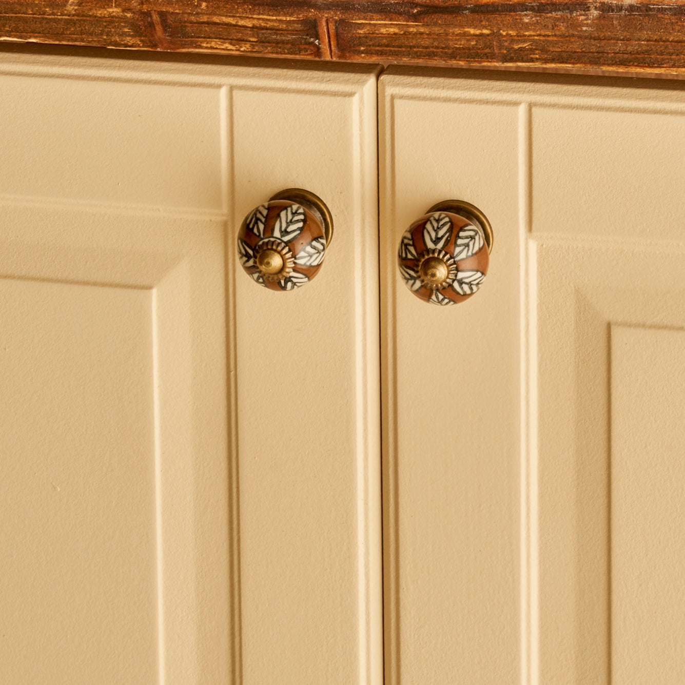 Shea Ceramic Cabinet Knobs (Set of 2)