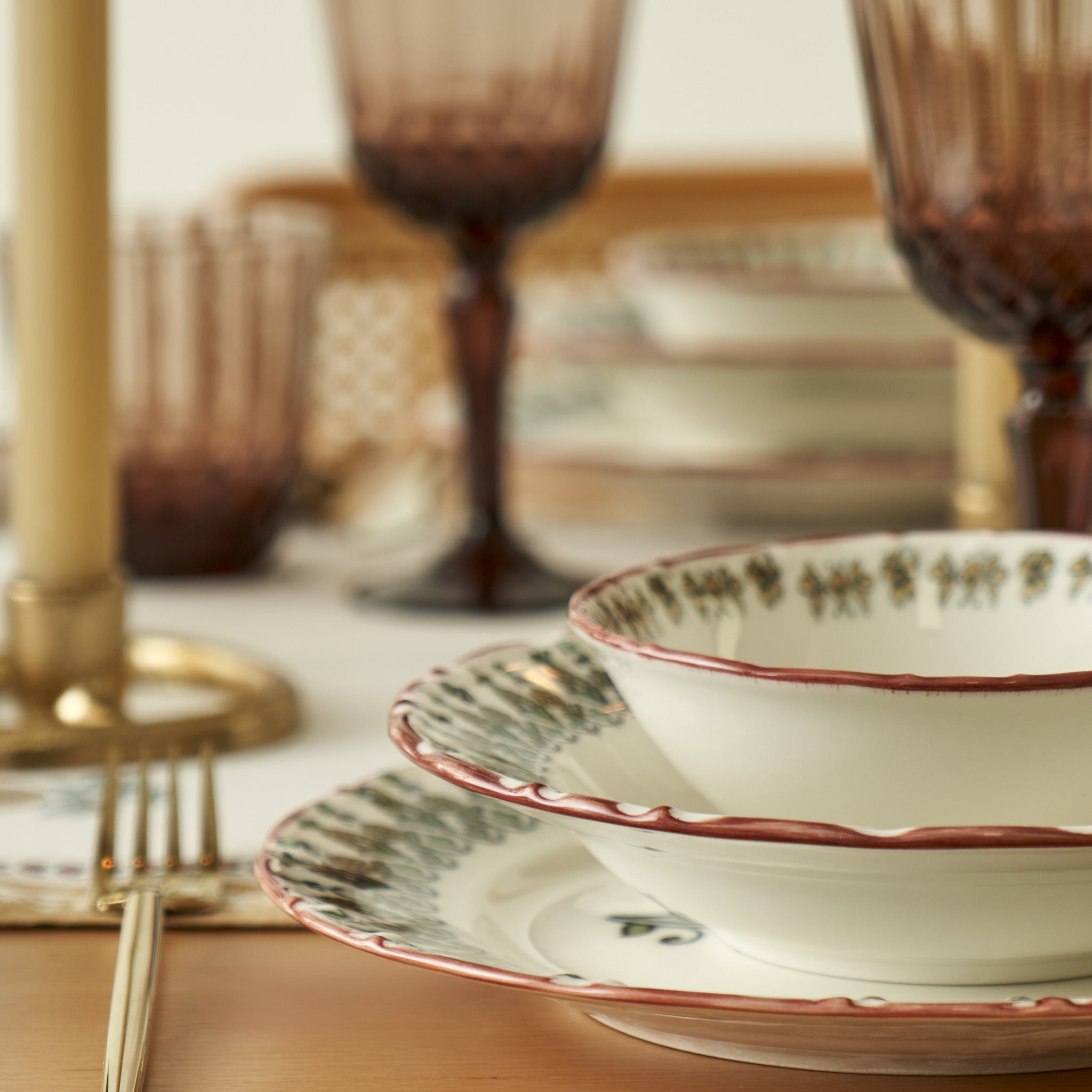 Indian 24 Piece Porcelain Dinnerware Set