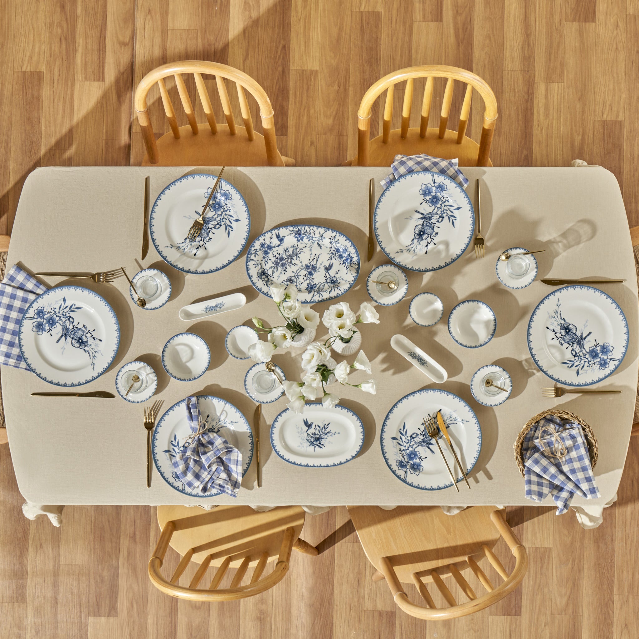Bleu Blanc 24 Piece Porcelain Dinnerware Set