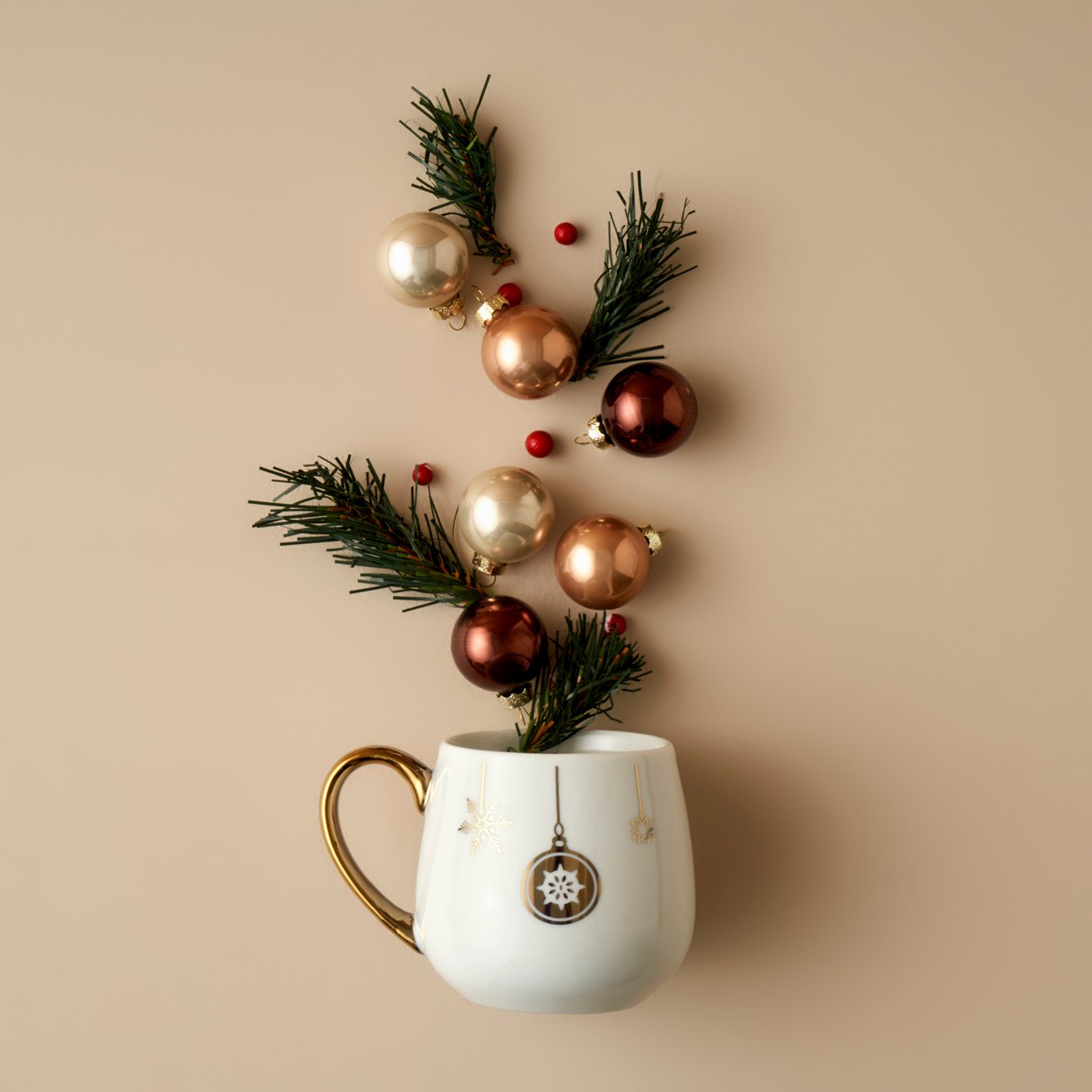 Frost Gold Porcelain Mug