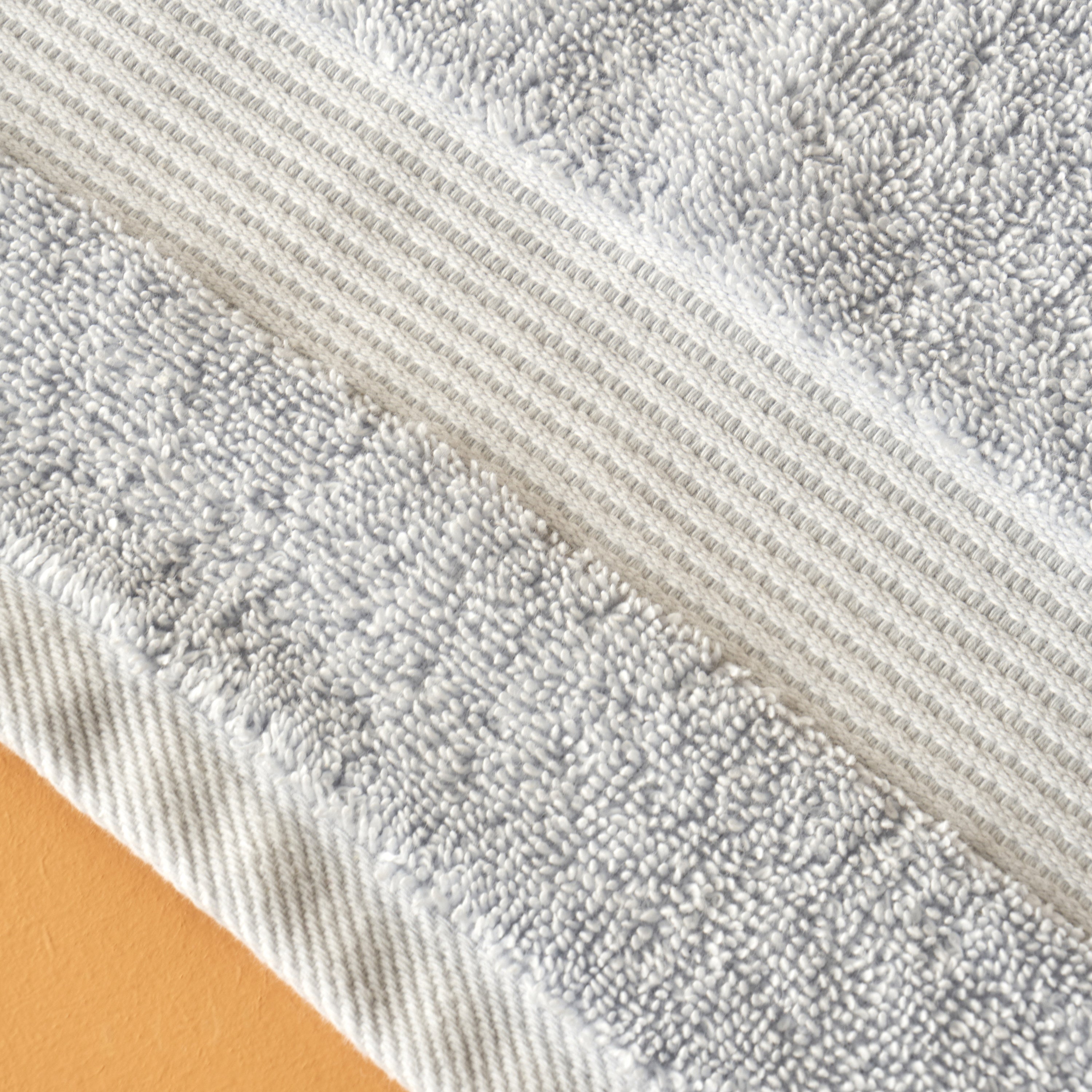 Premium Dorita Cotton Bath Towel