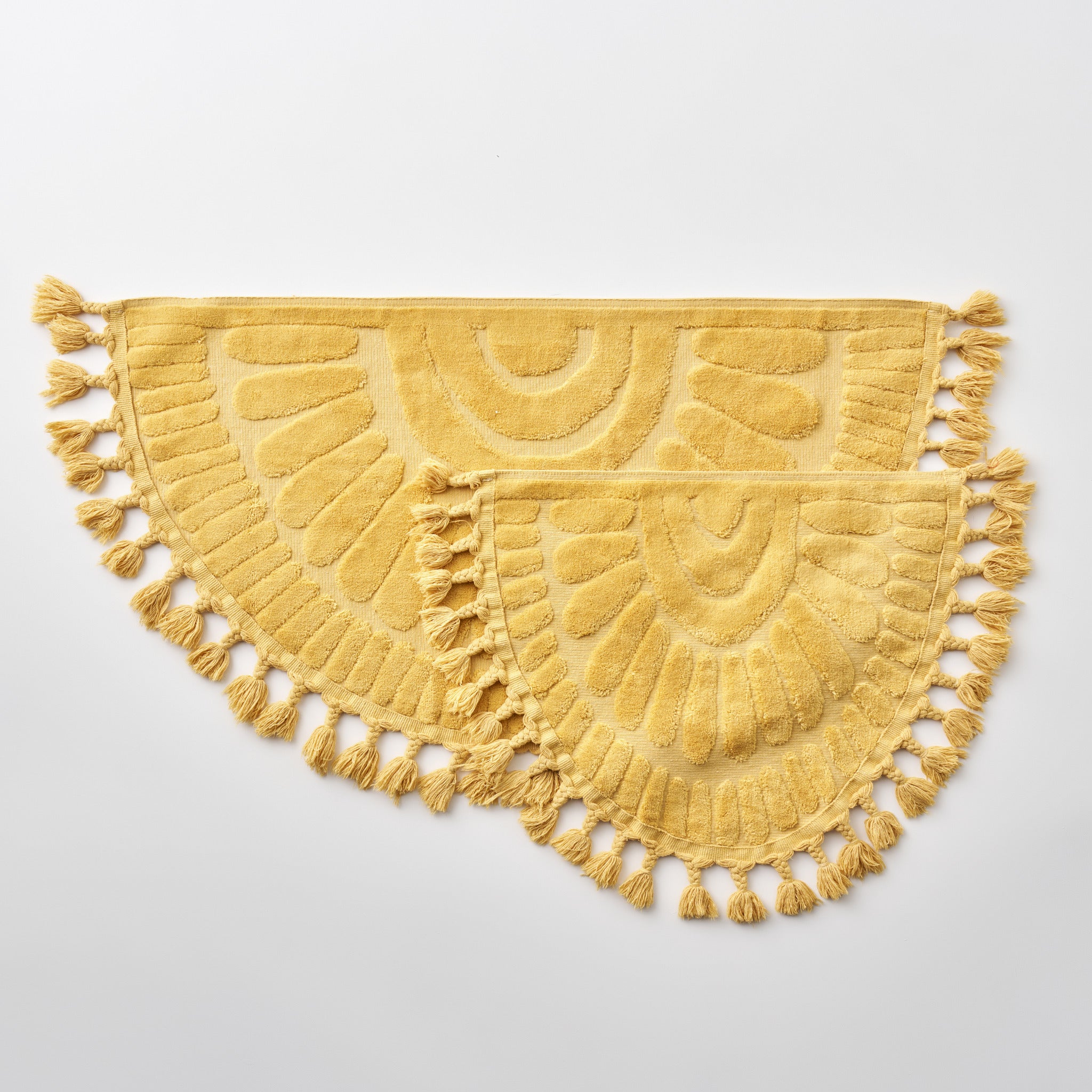 Sunshine Tasseled Cotton Bath Mat Set