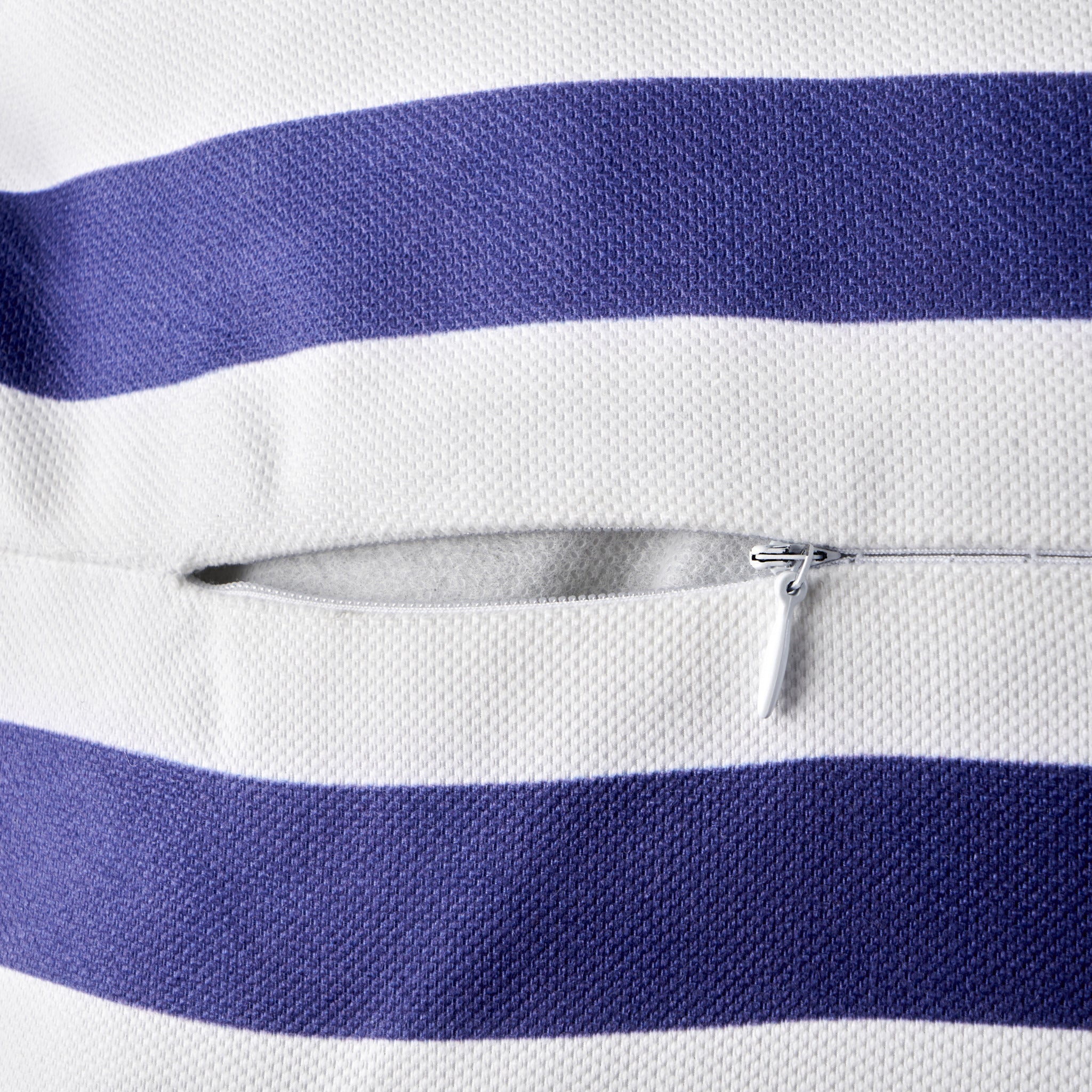 Line Ruffled Cushion Cover