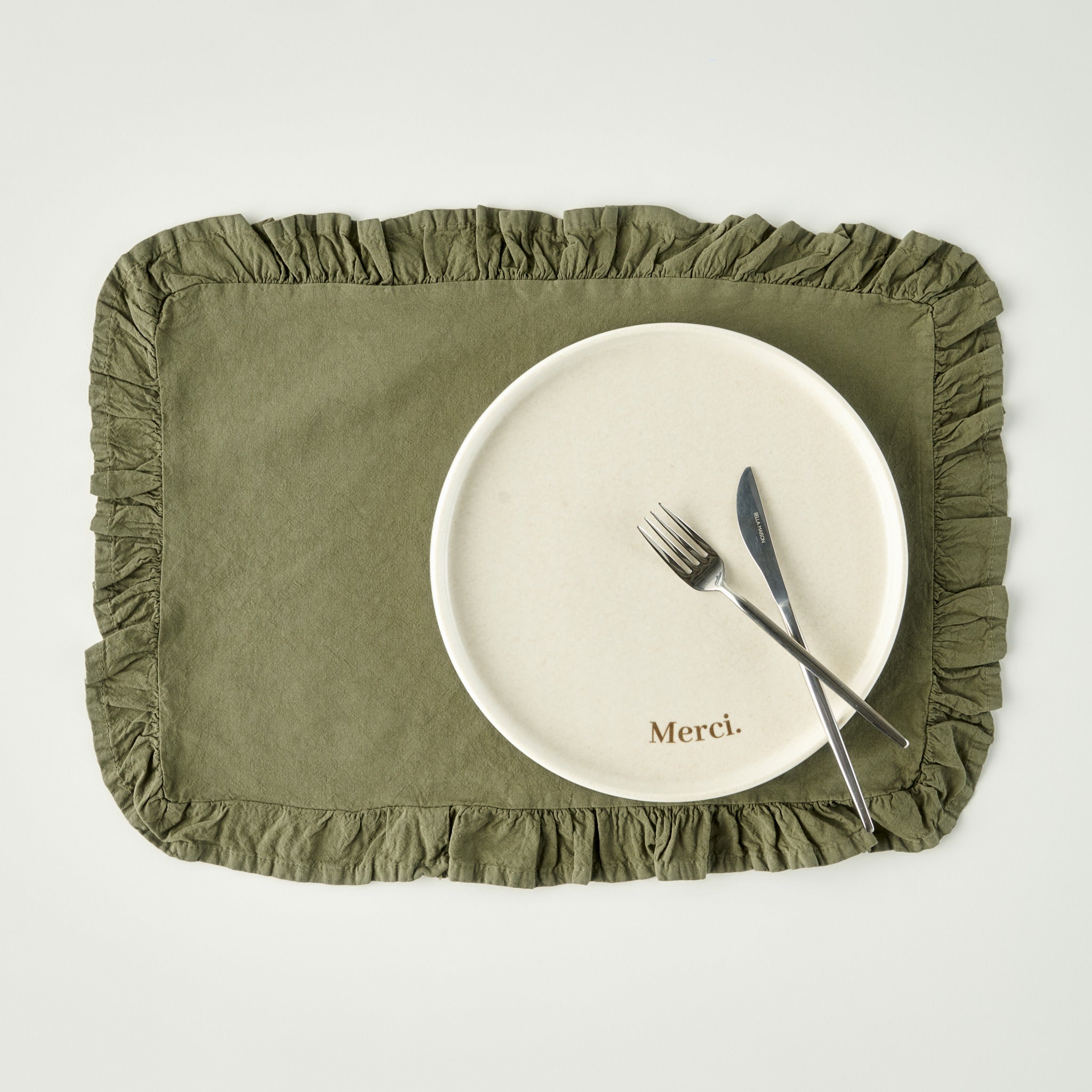 Elegance Cotton Ruffled Edge Placemat