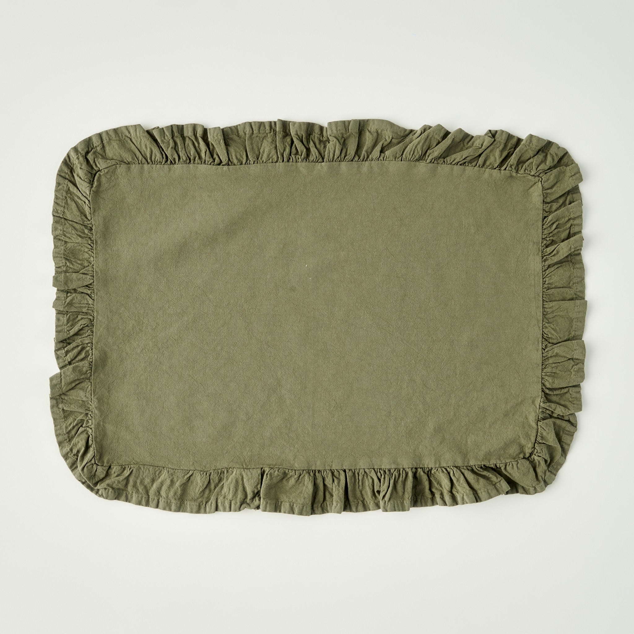 Elegance Cotton Ruffled Edge Placemat