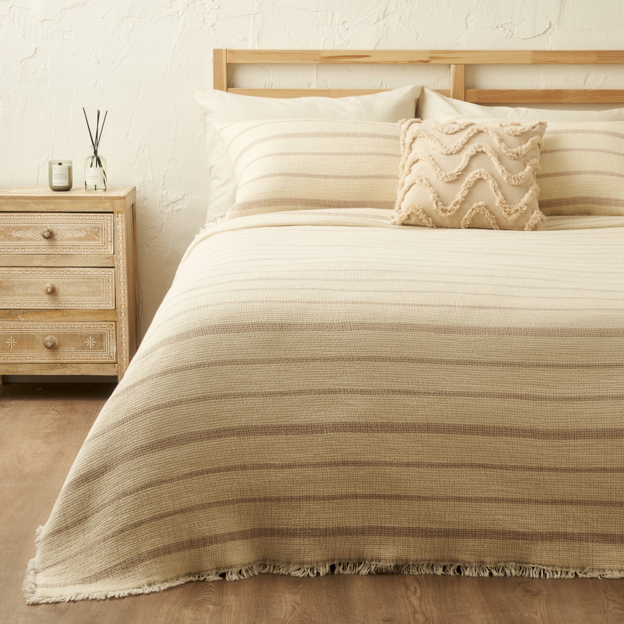 Bahama Muslin Cotton Coverlet with Shams