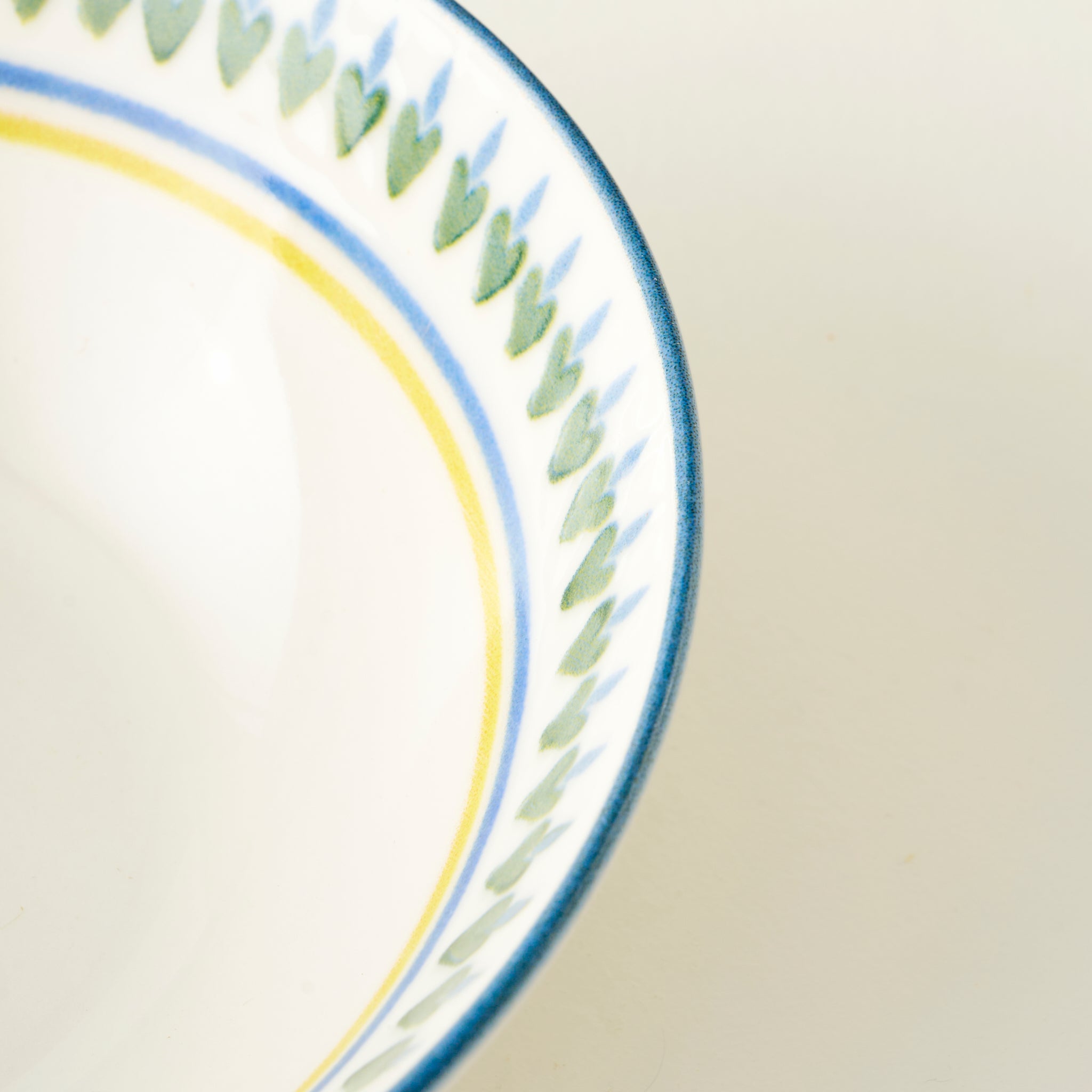 Lemoncello 24 Piece Porcelain Dinnerware Set