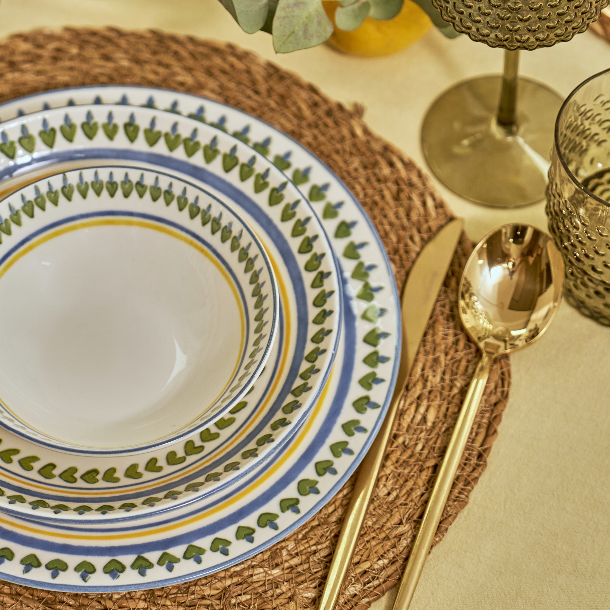 Lemoncello 24 Piece Porcelain Dinnerware Set