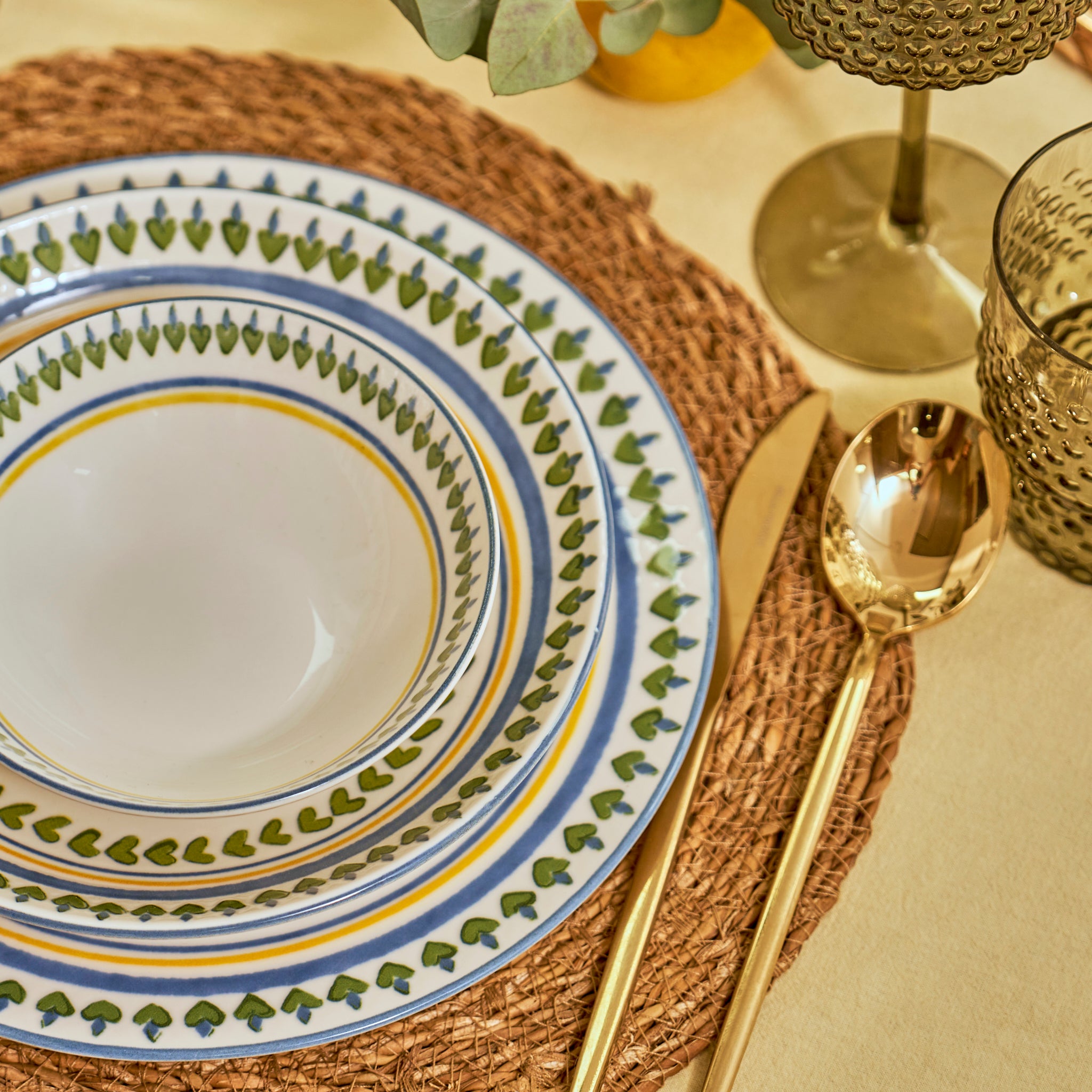 Lemoncello 24 Piece Porcelain Dinnerware Set