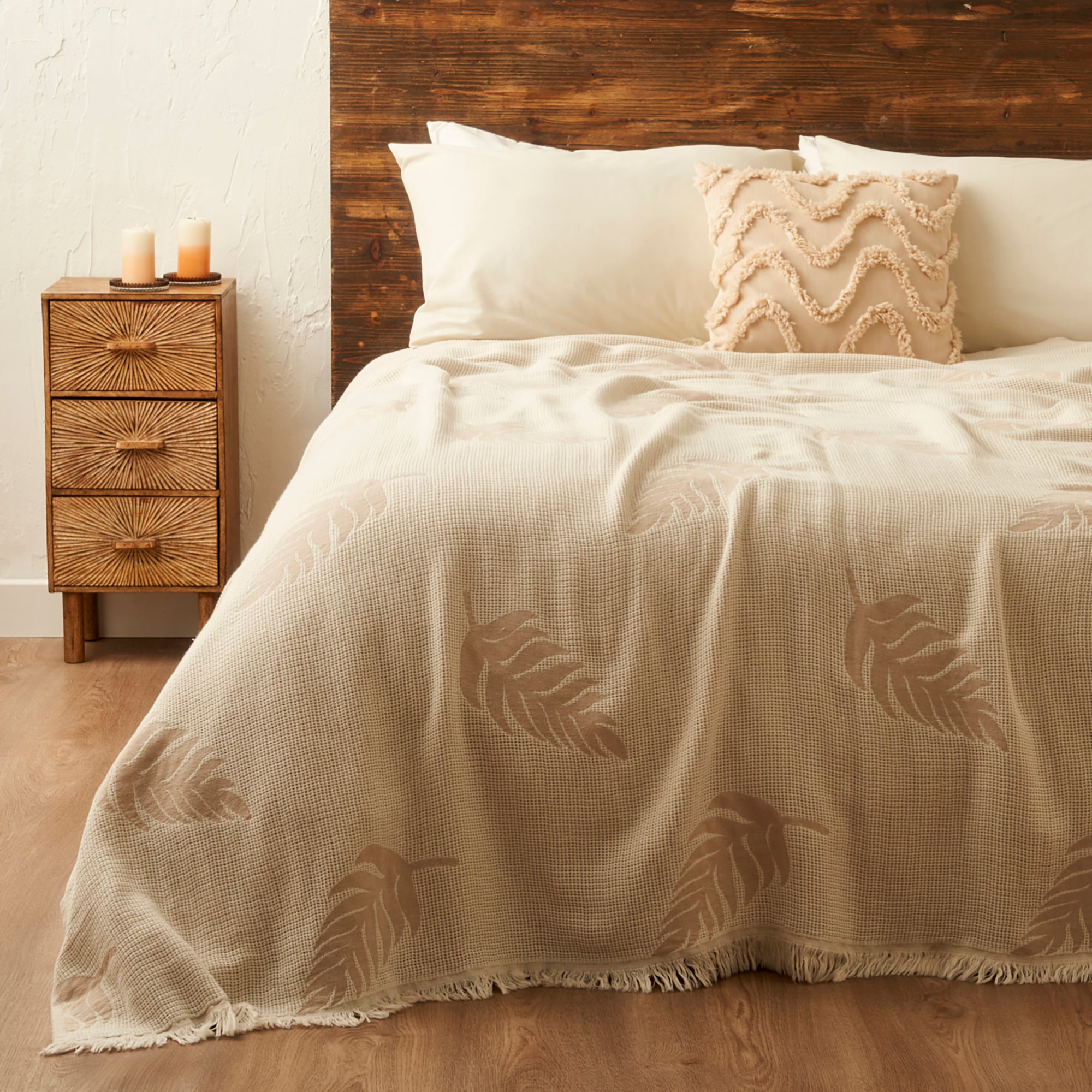 Amaya Coverlet detail view