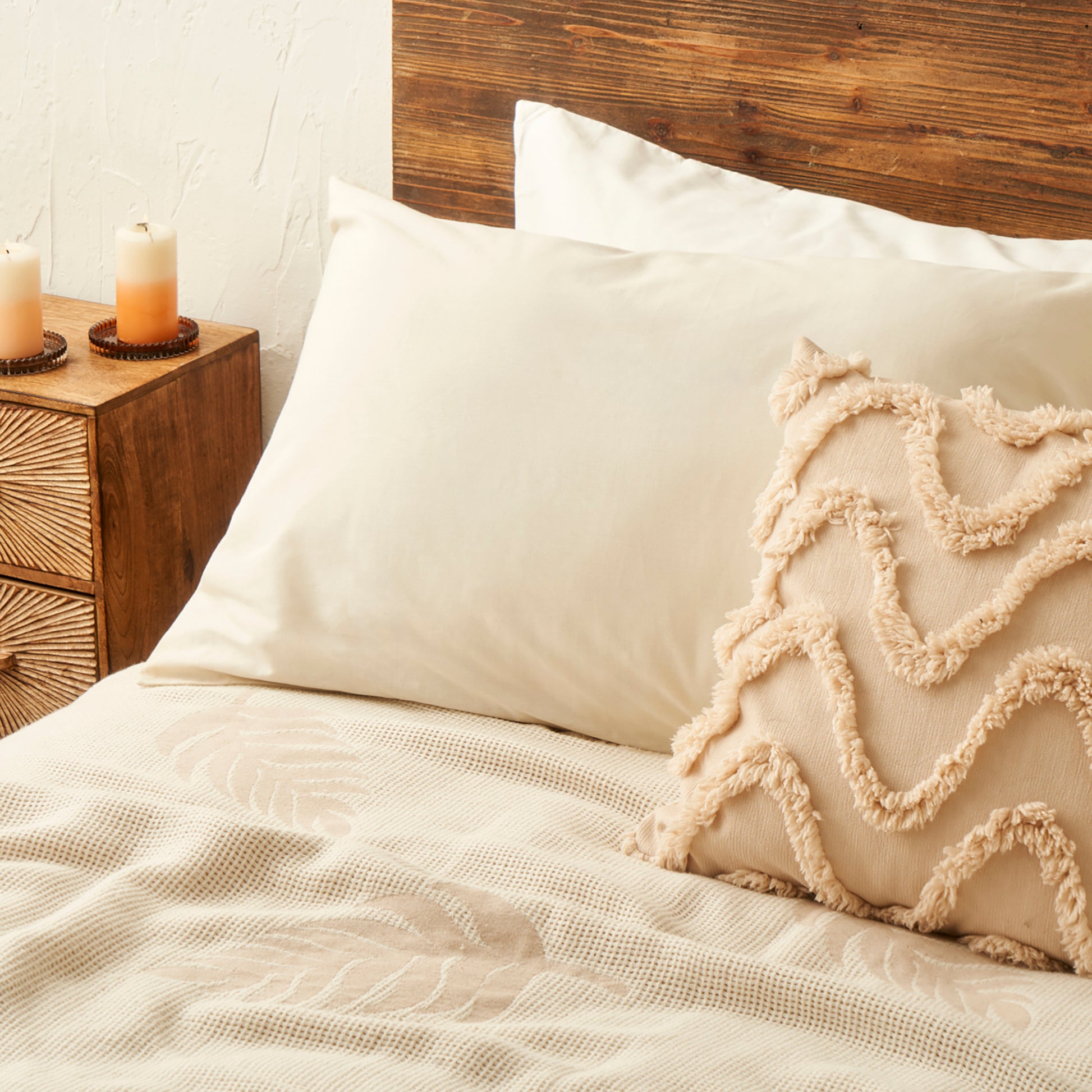 Amaya Coverlet detail view