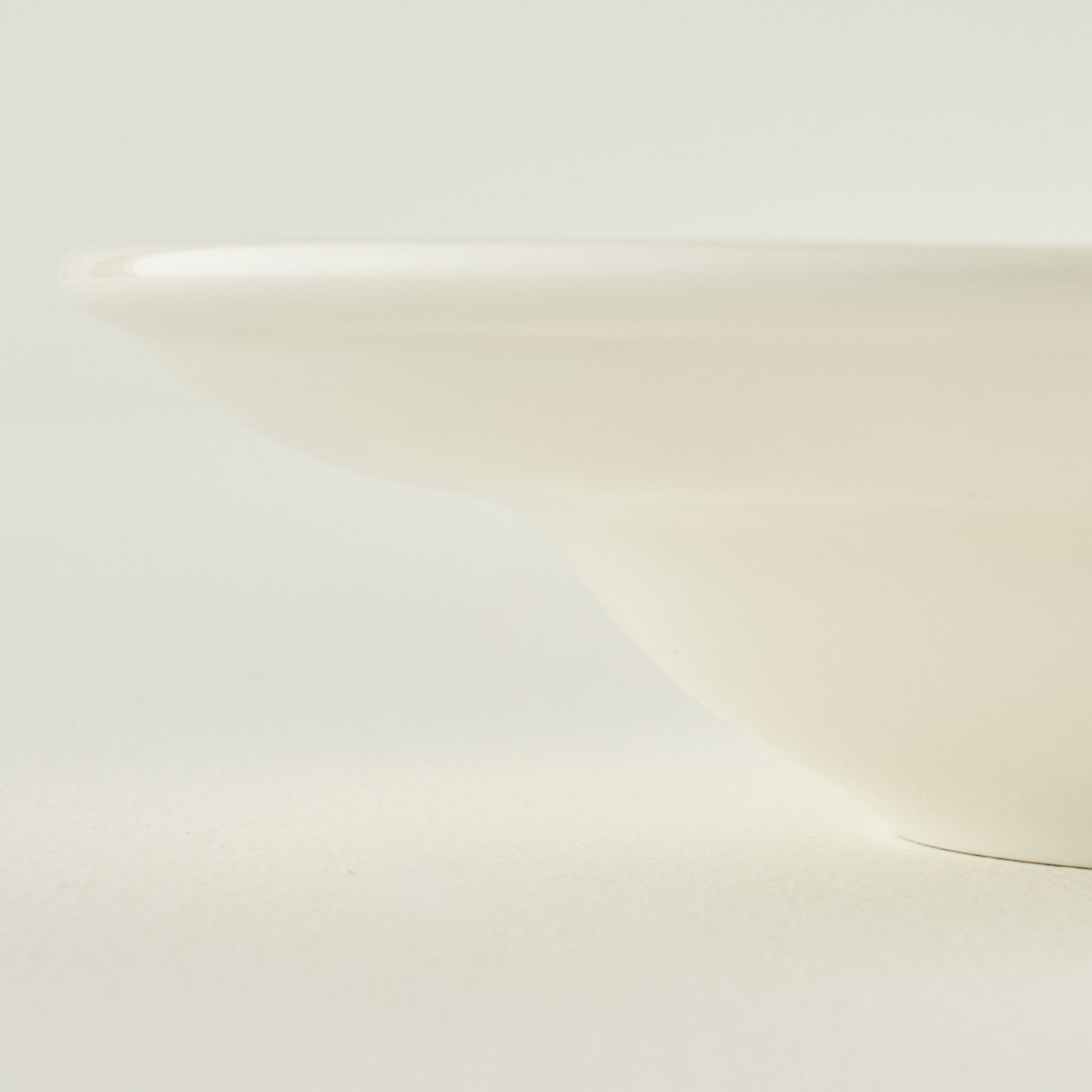 Line Porcelain Pasta Bowl