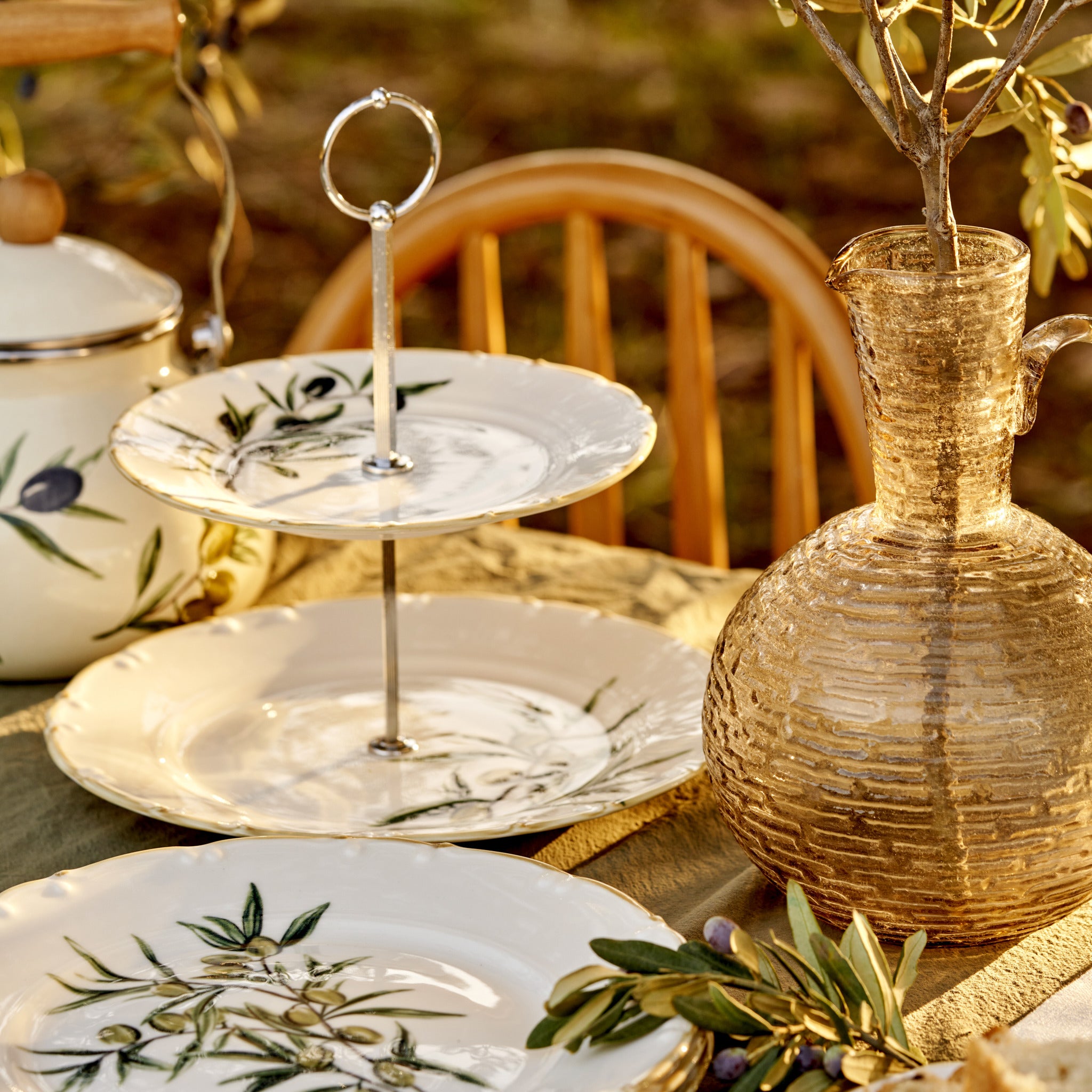 Olive Porcelain 2-Tier Serving Stand