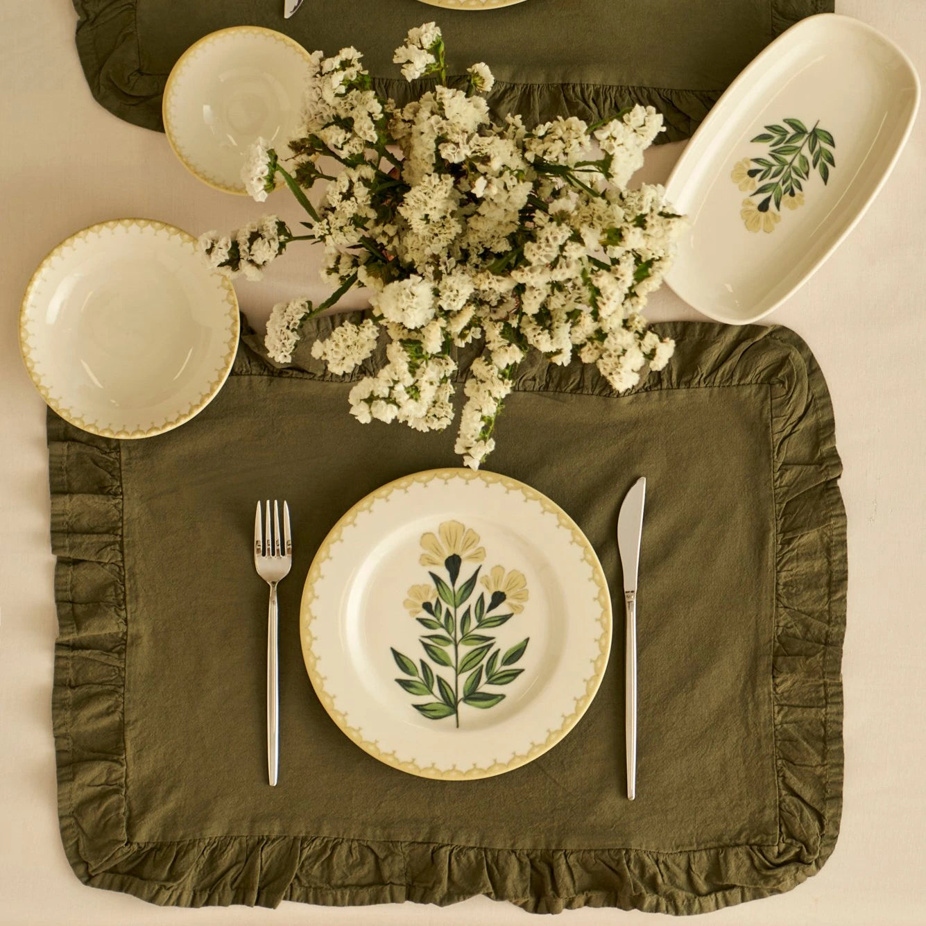 Lena Floral Motif Porcelain Breakfast Set (10 Pieces)