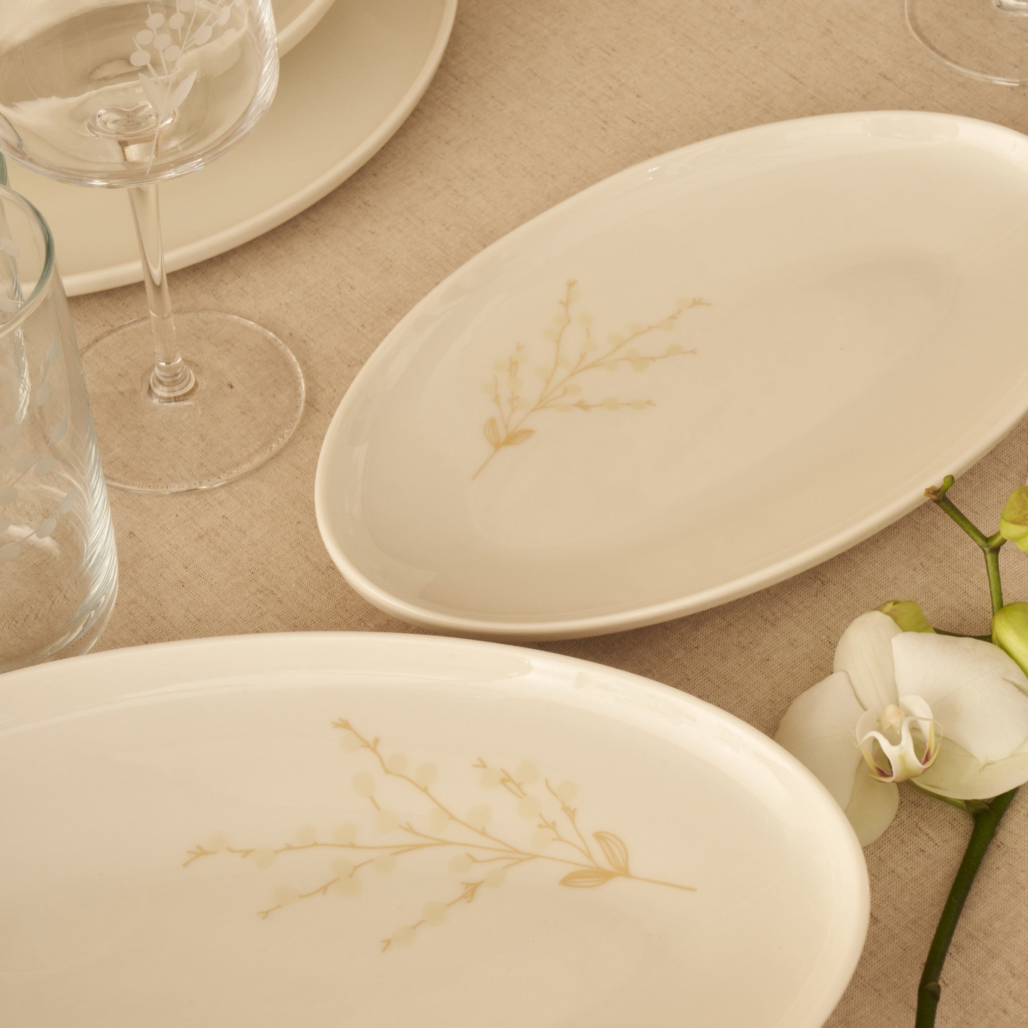 Exclusive Selection Porcelain Oval Serving Platter