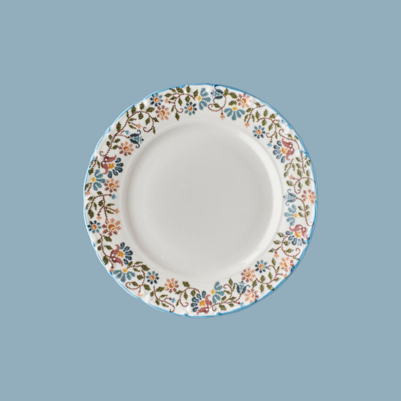 Vintage 24 Piece Porcelain Dinnerware Set