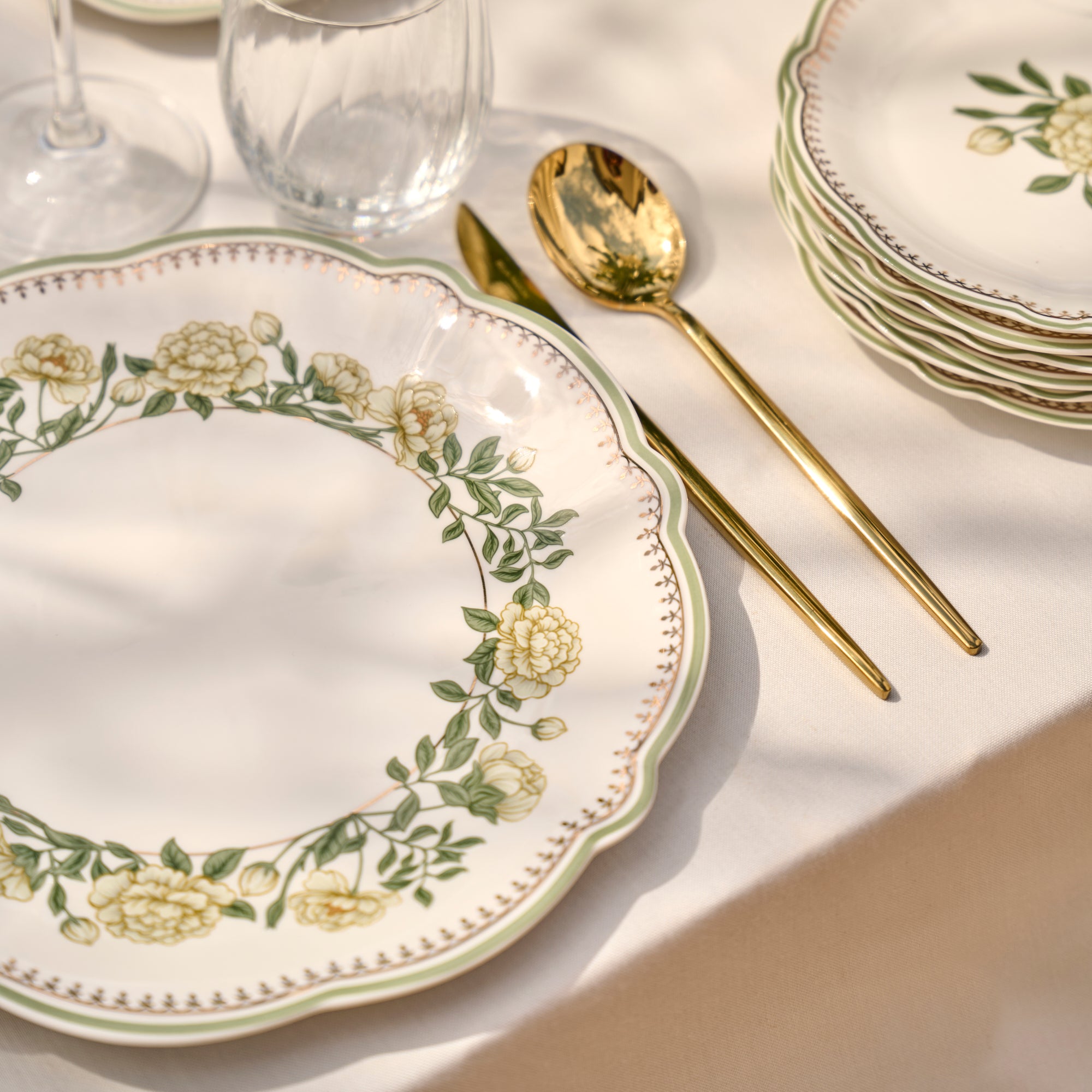 Rebecca New Bone 24-Piece Dinnerware Set view 17
