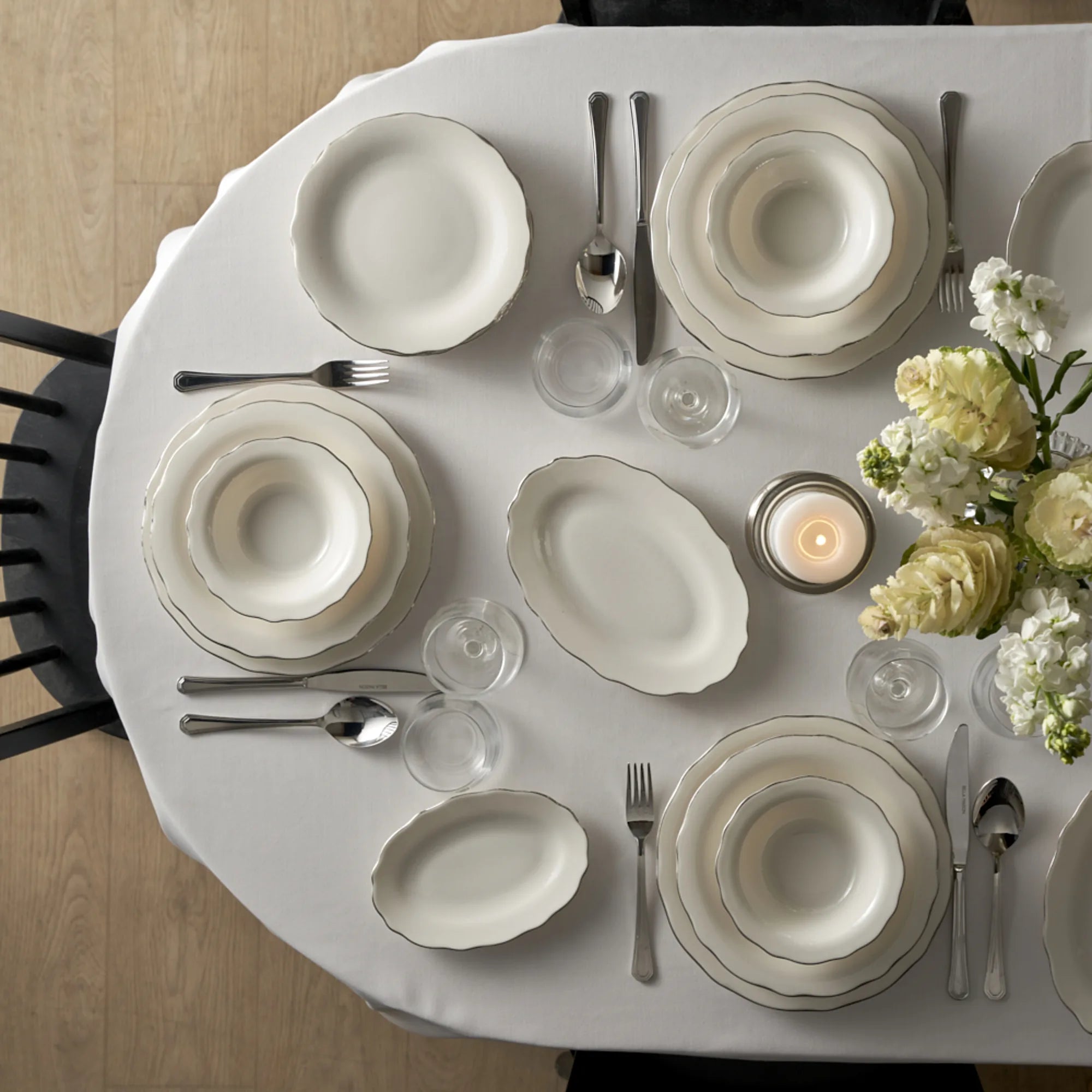 Victoria Porcelain 24 Piece Dinnerware Set Silver