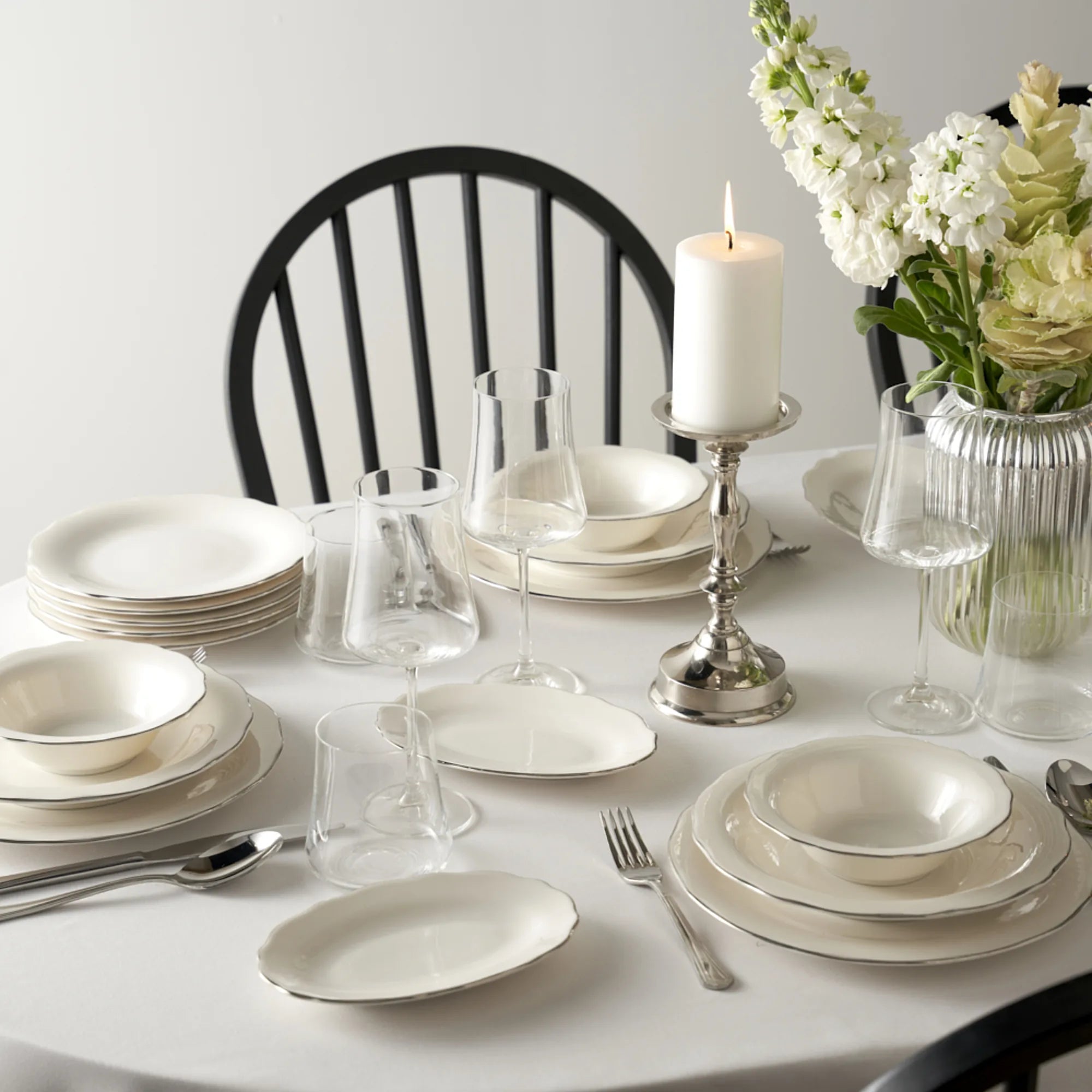 Victoria Porcelain 24 Piece Dinnerware Set Silver