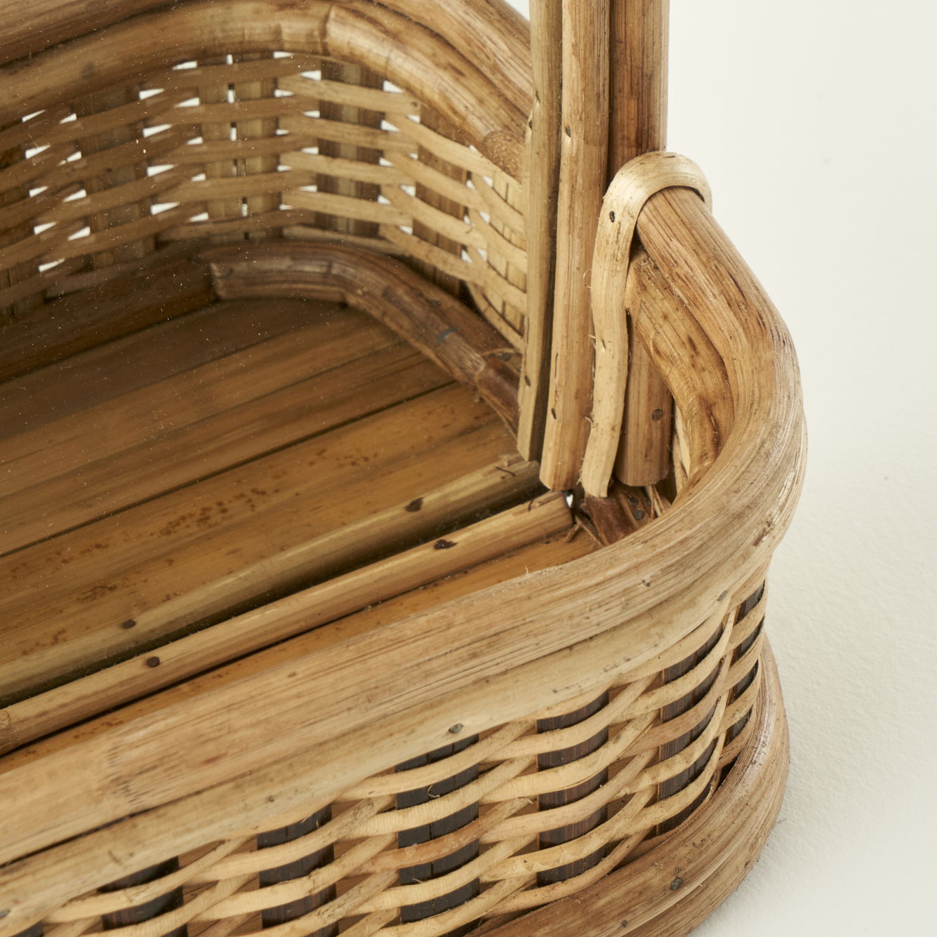 Grin Tabletop Mirror With Basket Base