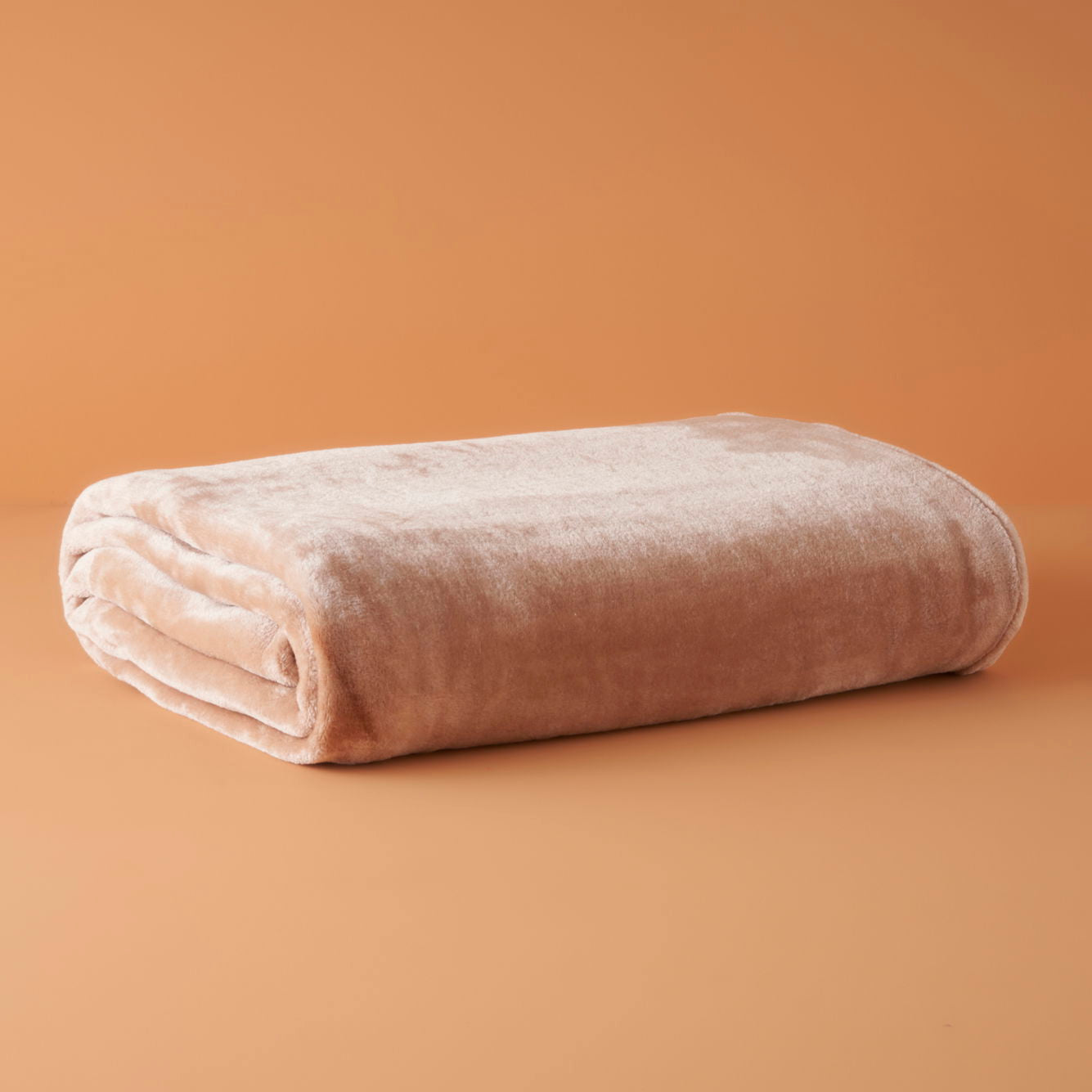 Shelly Wellsoft Plush Throw Blanket