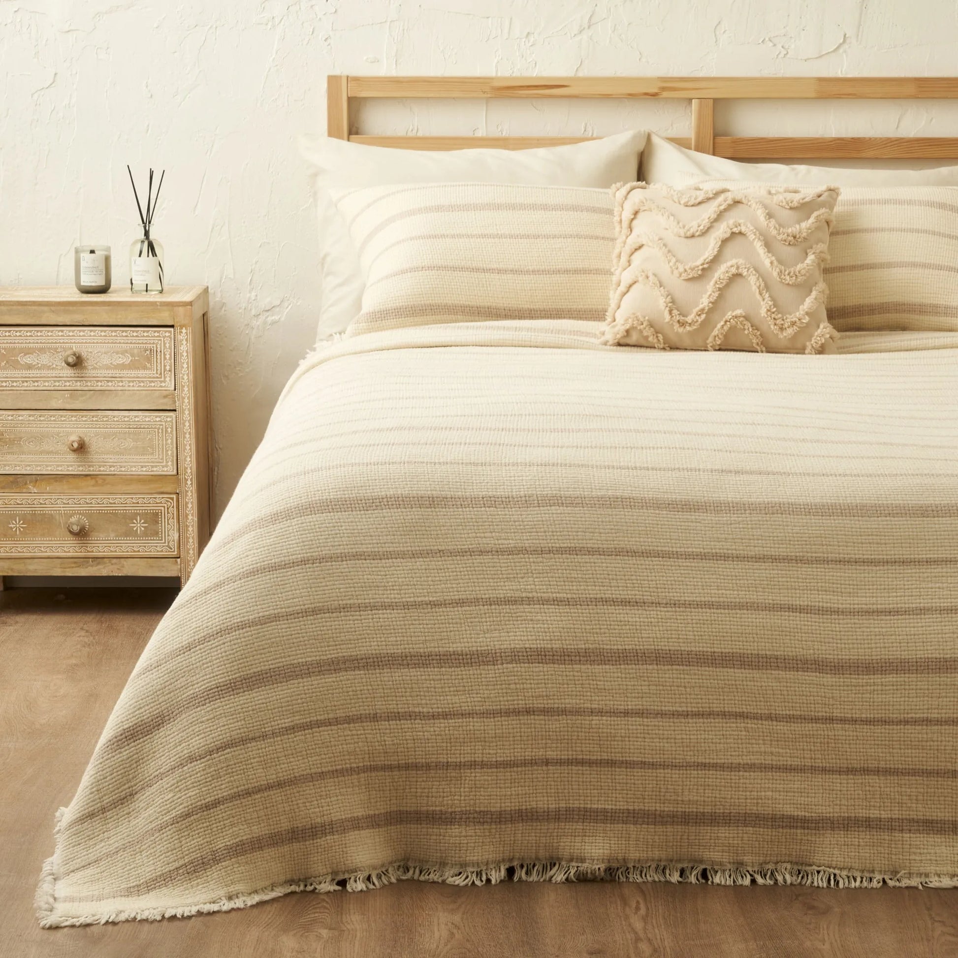 Bahama Muslin Cotton Coverlet with Shams