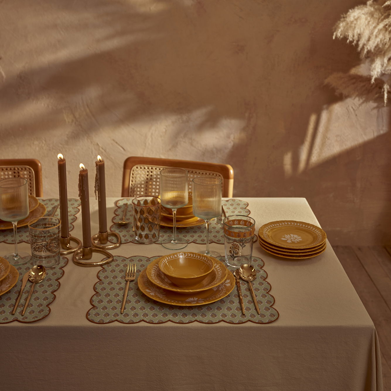 Indian Scalloped Cotton Placemat