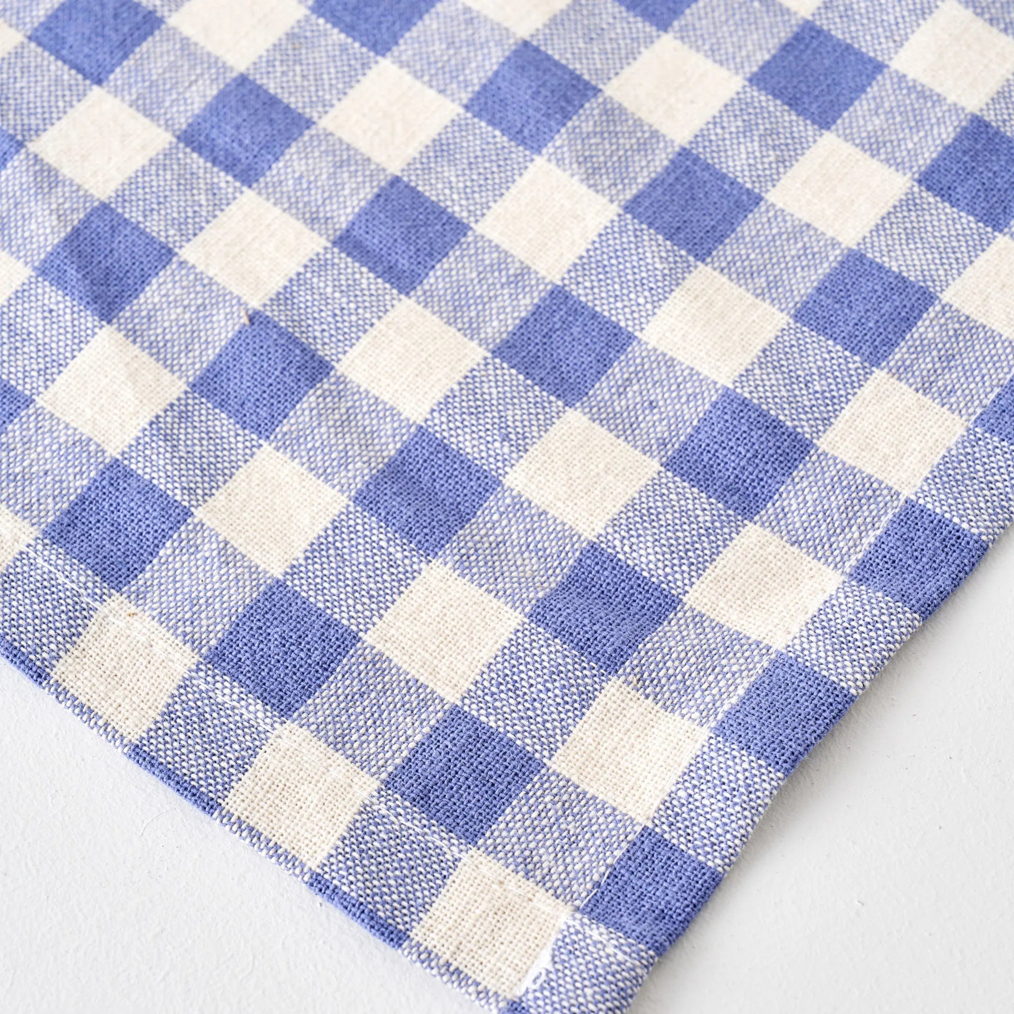 Bleu Blanc Gingham Cotton Placemat texture detail
