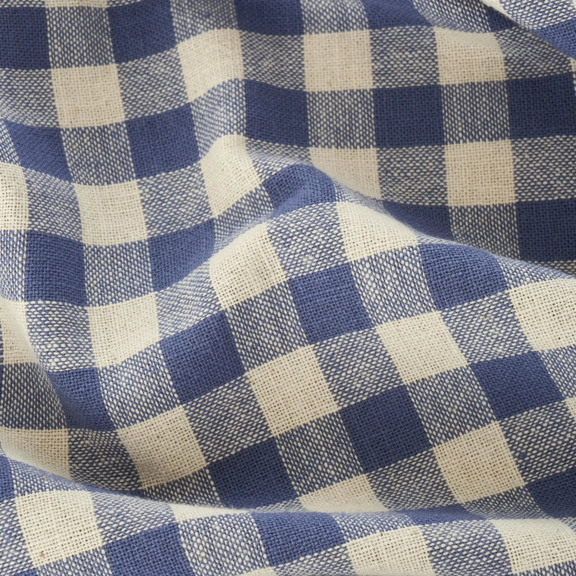 Bleu Blanc Gingham Cotton Tablecloth detail view