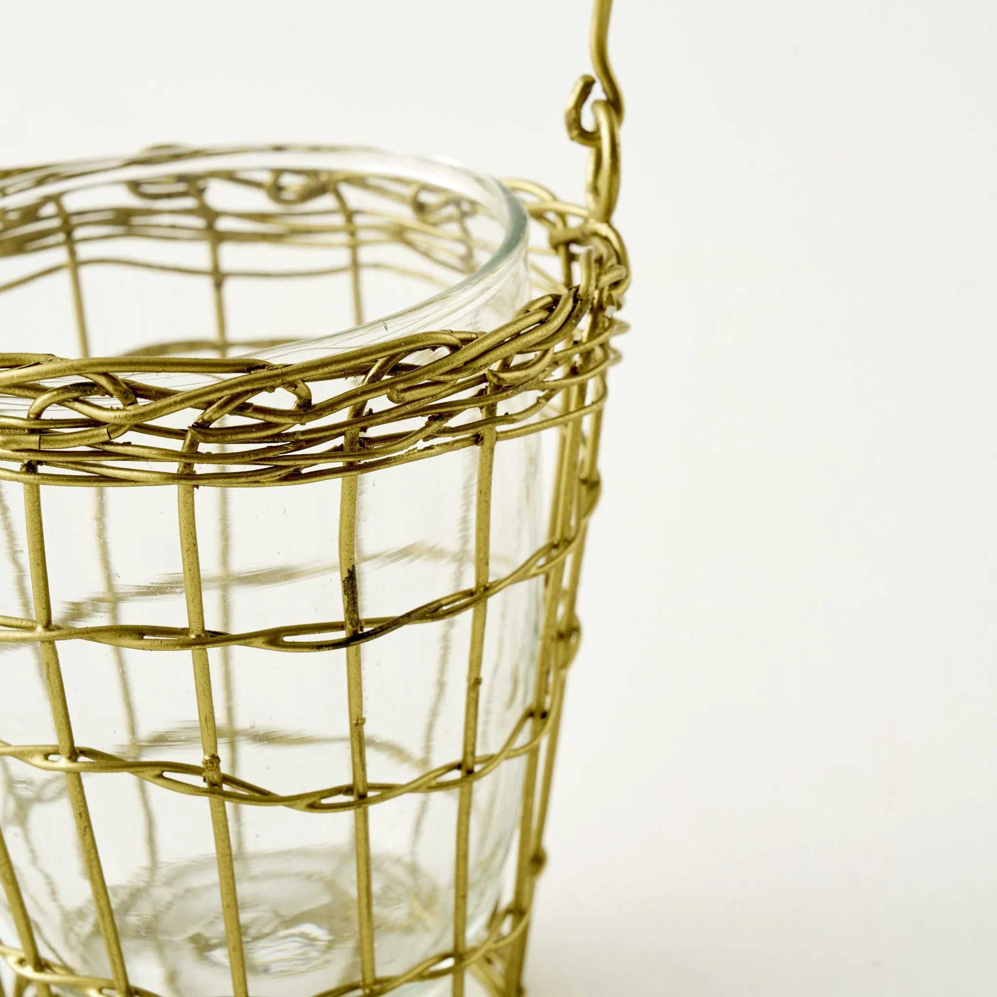 Cady Glass Tealight Holder texture detail